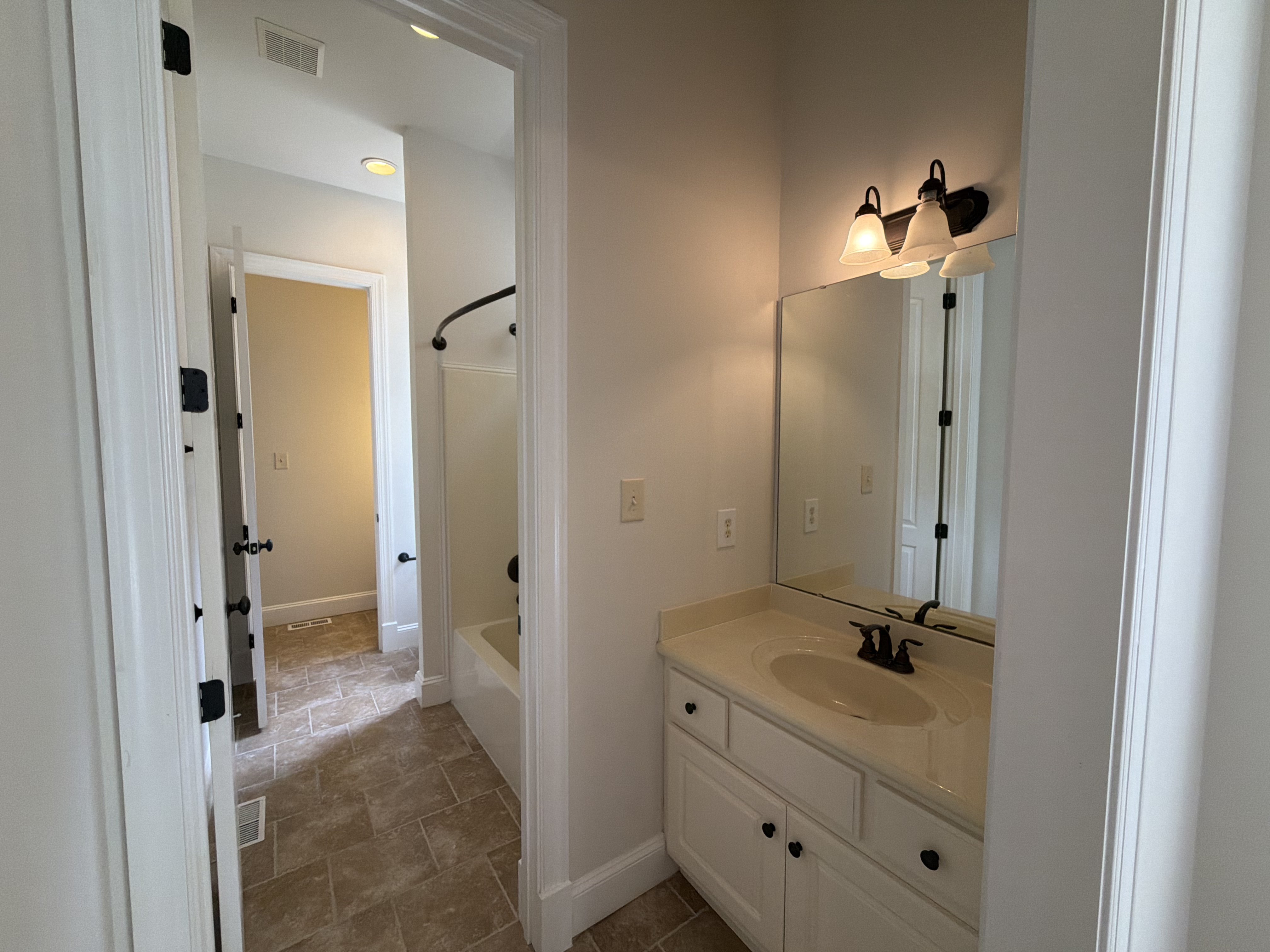 Photo 15 of 42 of 3027 Krogen Ct, Creedmoor, NC