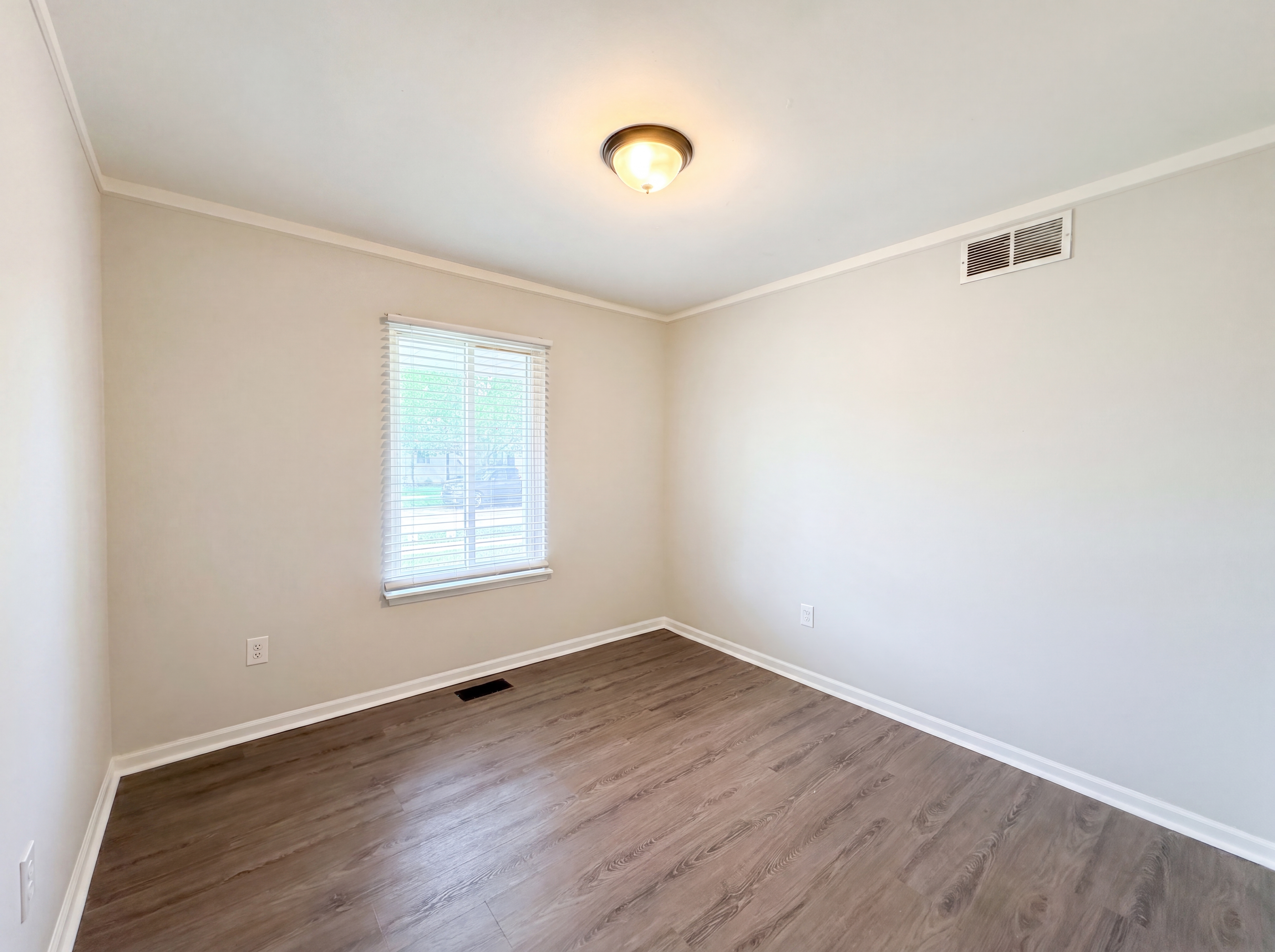 Photo 4 of 21 of 42195 Fairview Dr, Canton, MI