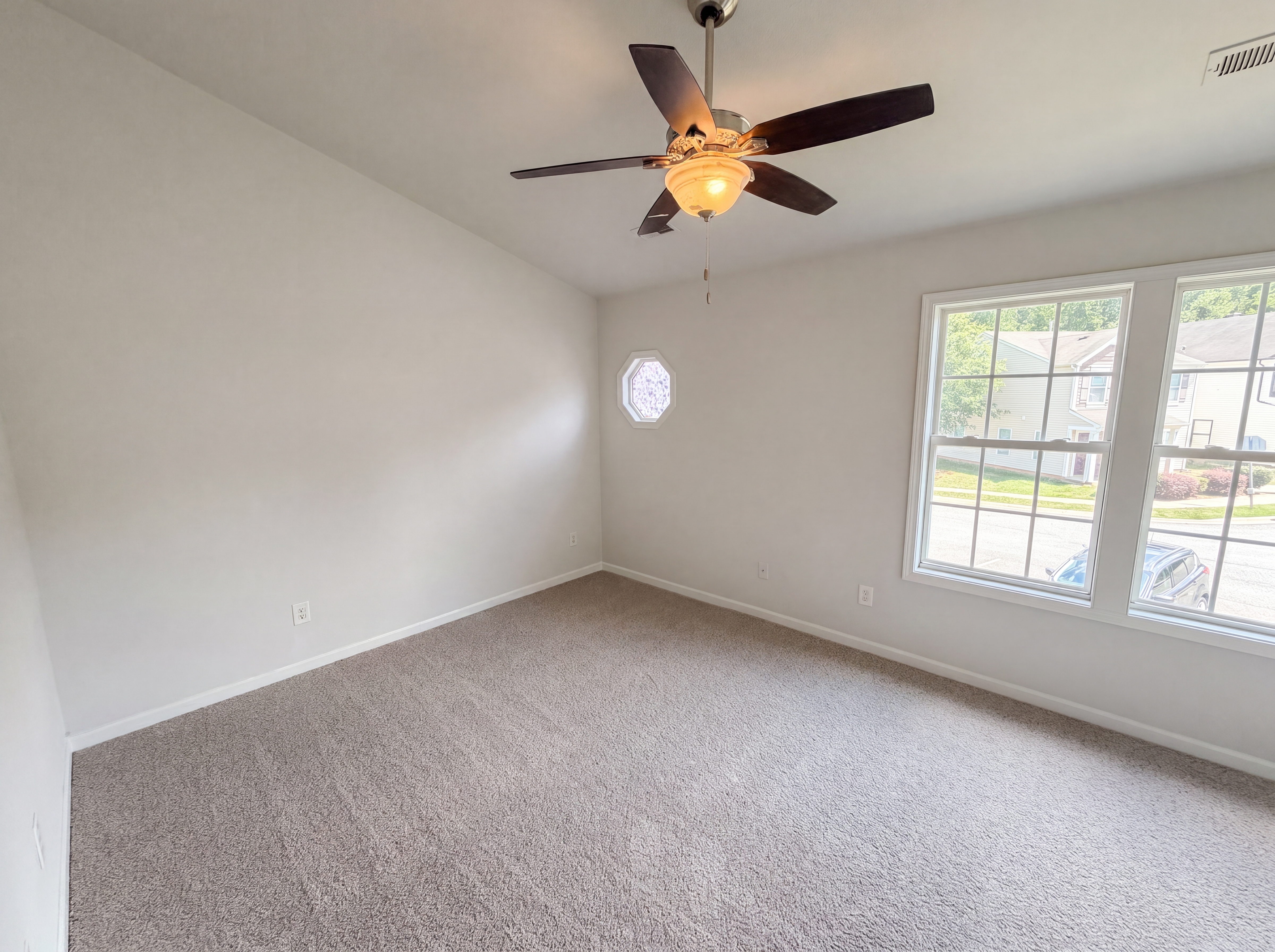 Photo 12 of 21 of 3831 Mohawk Ct, Charlotte, NC