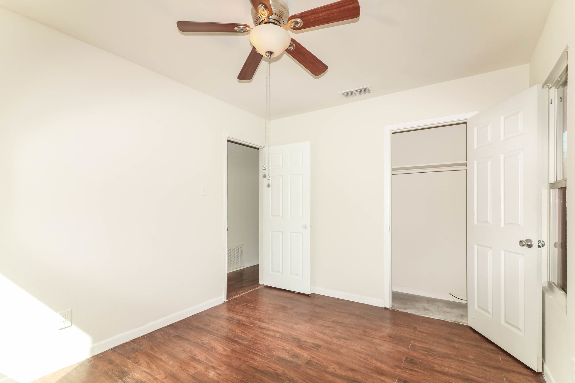 Photo 10 of 21 of 306 N Houston St, Aransas Pass, TX