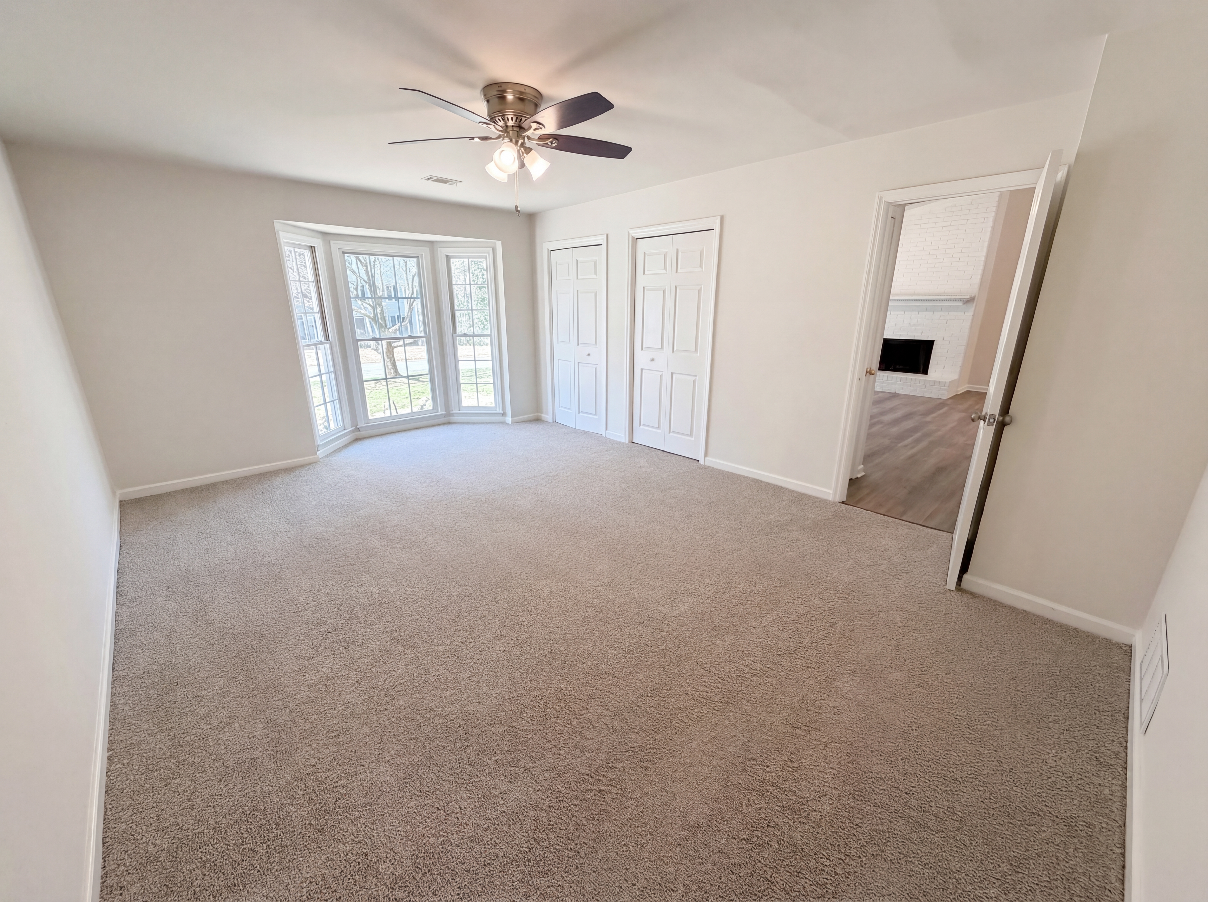Photo 11 of 18 of 5003 Henson Dr SW, Mableton, GA