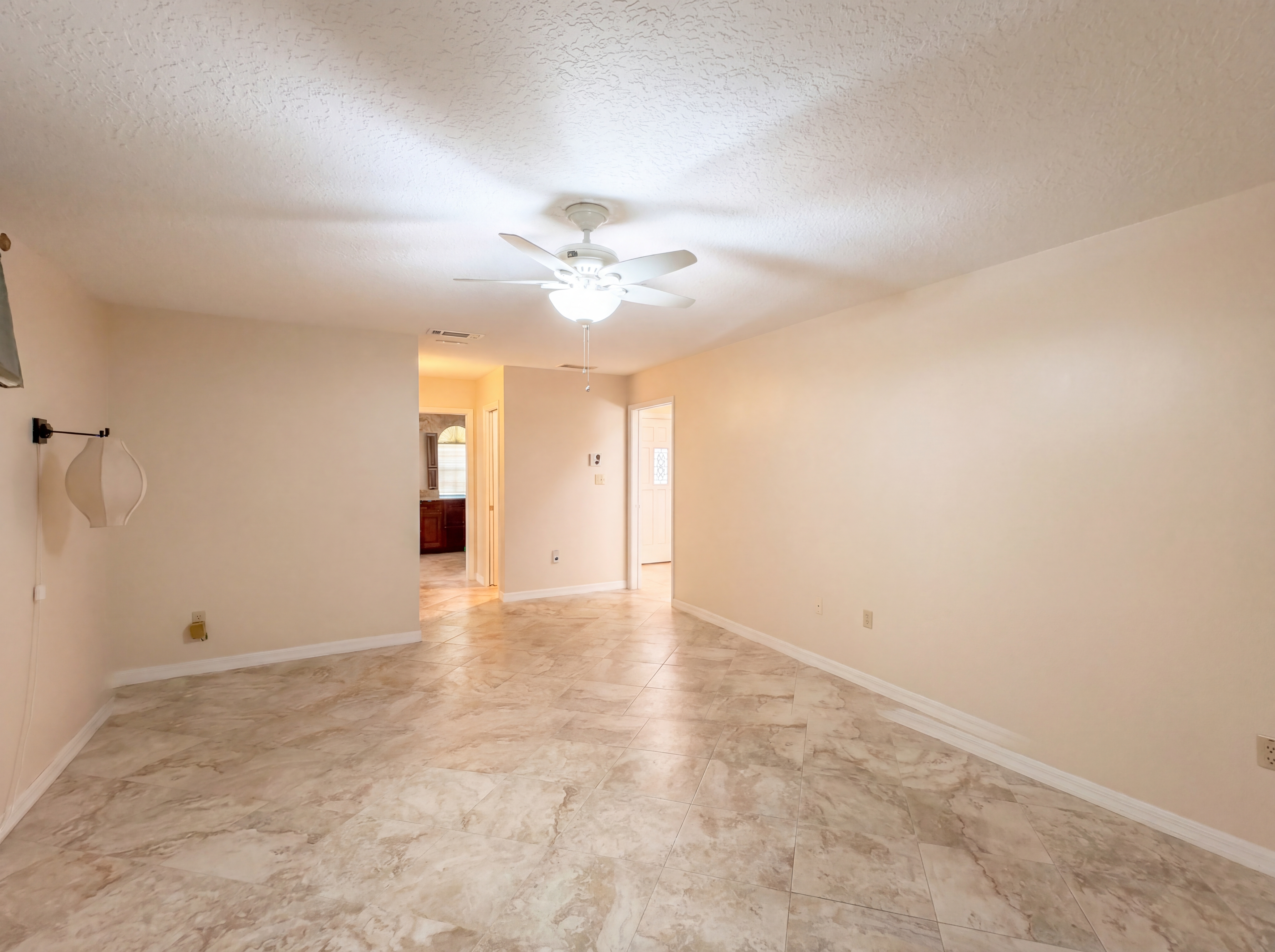 Photo 10 of 19 of 1543 Chaucer Ct, Deland, FL