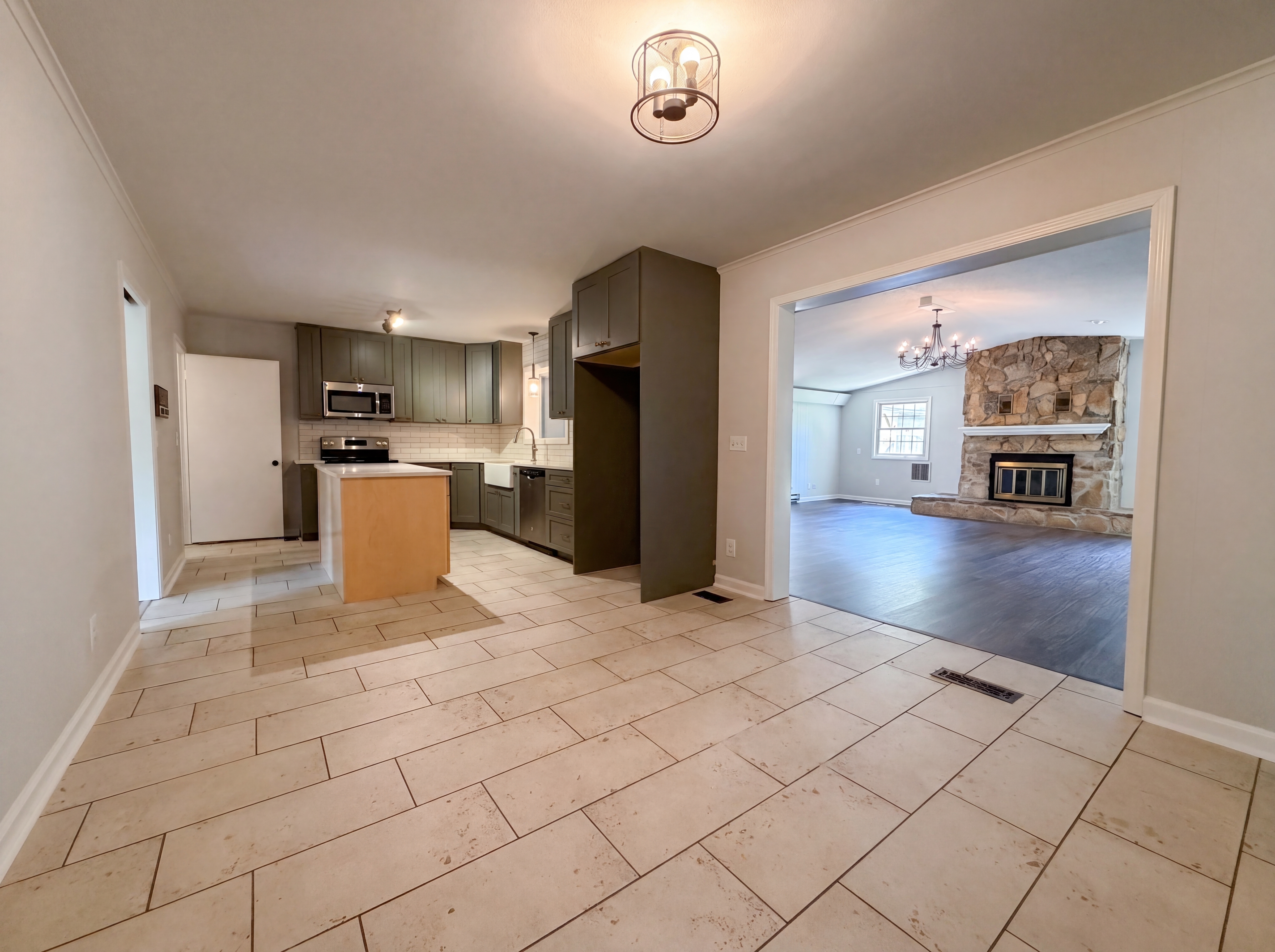 Photo 6 of 17 of 1119 Walton Dr, Murfreesboro, TN