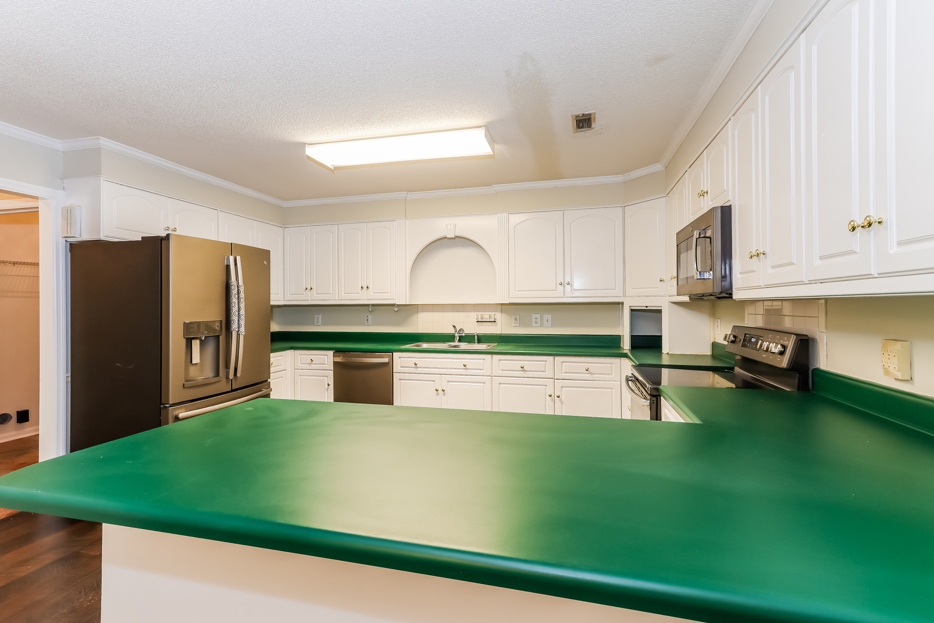 Photo 2 of 15 of 4114 Big Oak Dr, Hephzibah, GA
