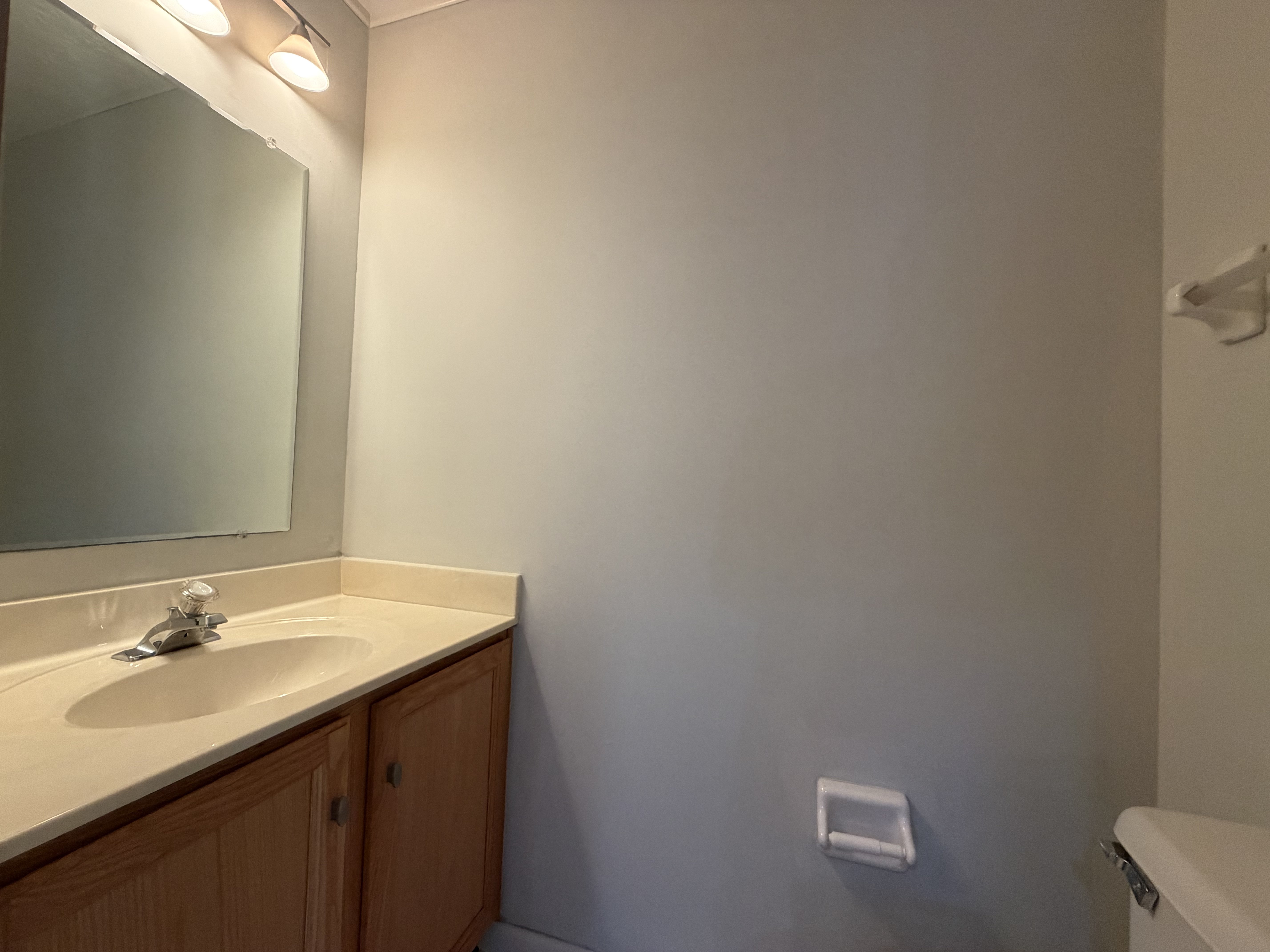 Photo 23 of 40 of 232 Brownstone Ct, Westerville, OH