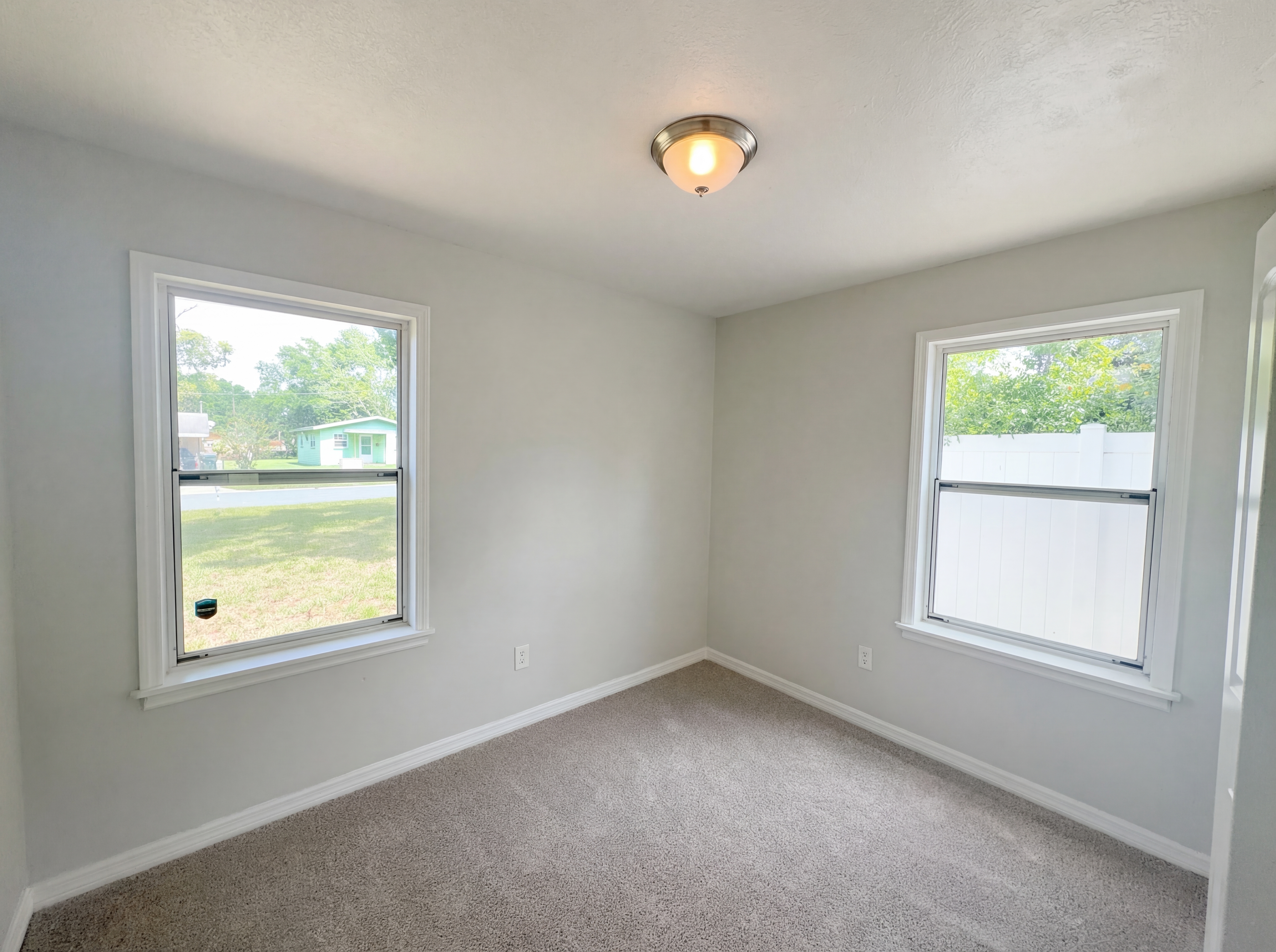 Photo 9 of 17 of 324 Bassedena Cir S, Lakeland, FL
