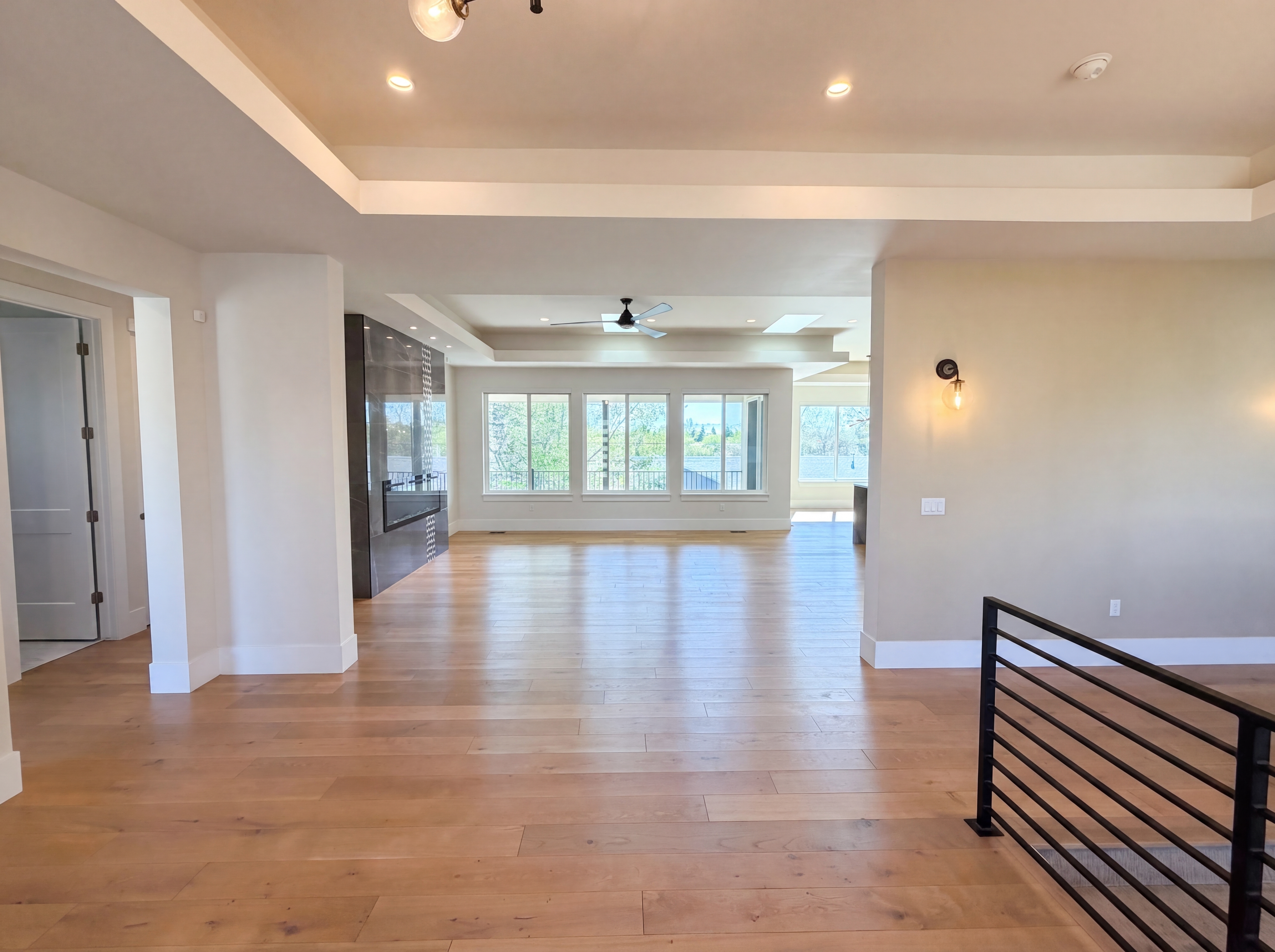 Photo 6 of 42 of 8804 S Brentwood St, Littleton, CO