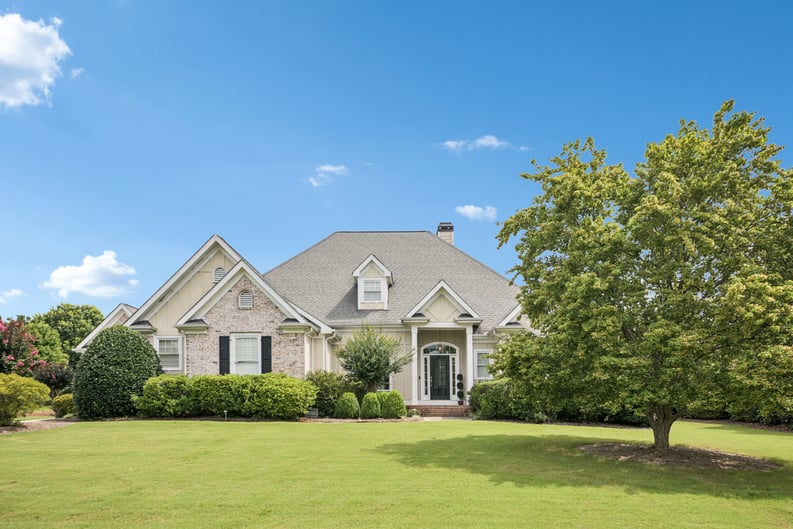 Property photo 1 of 1040 E Magnolia Loop