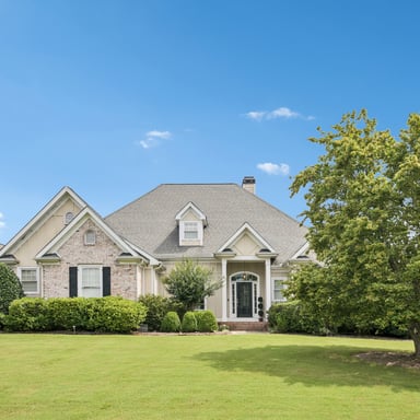 Property photo 1 of 1040 E Magnolia Loop