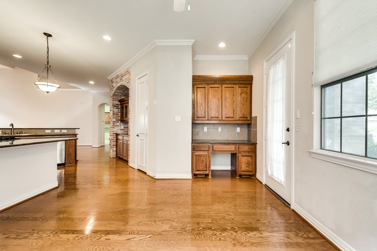 Photo 22 of 46 - 6405 Tempest Cir, Plano, TX 75024