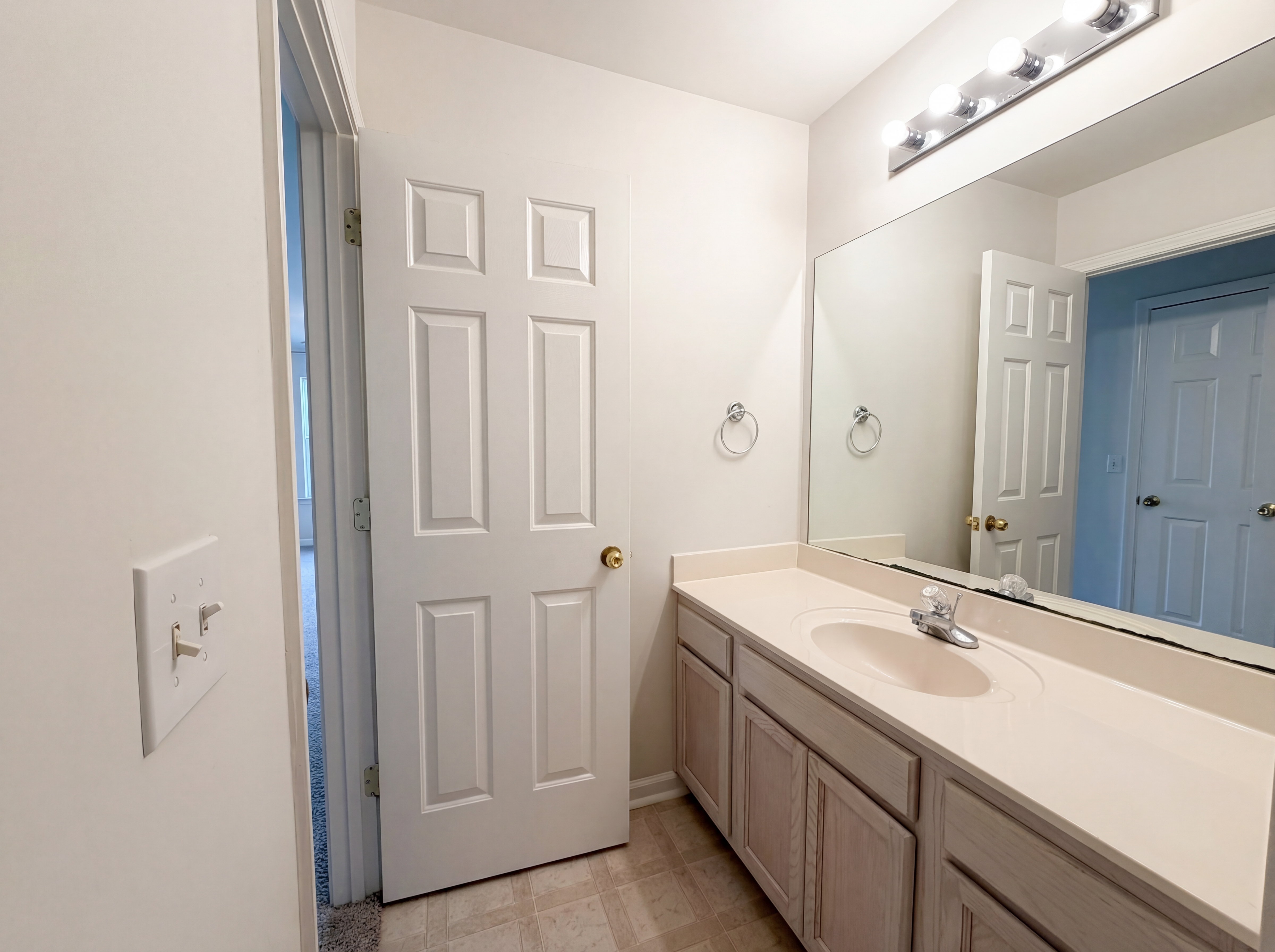 Photo 6 of 33 of 403 Heath Pl, Smyrna, TN