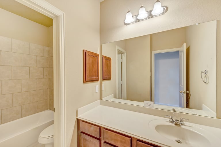 Photo 24 of 27 - 1124 Crest Breeze Dr, Haslet, TX 76052