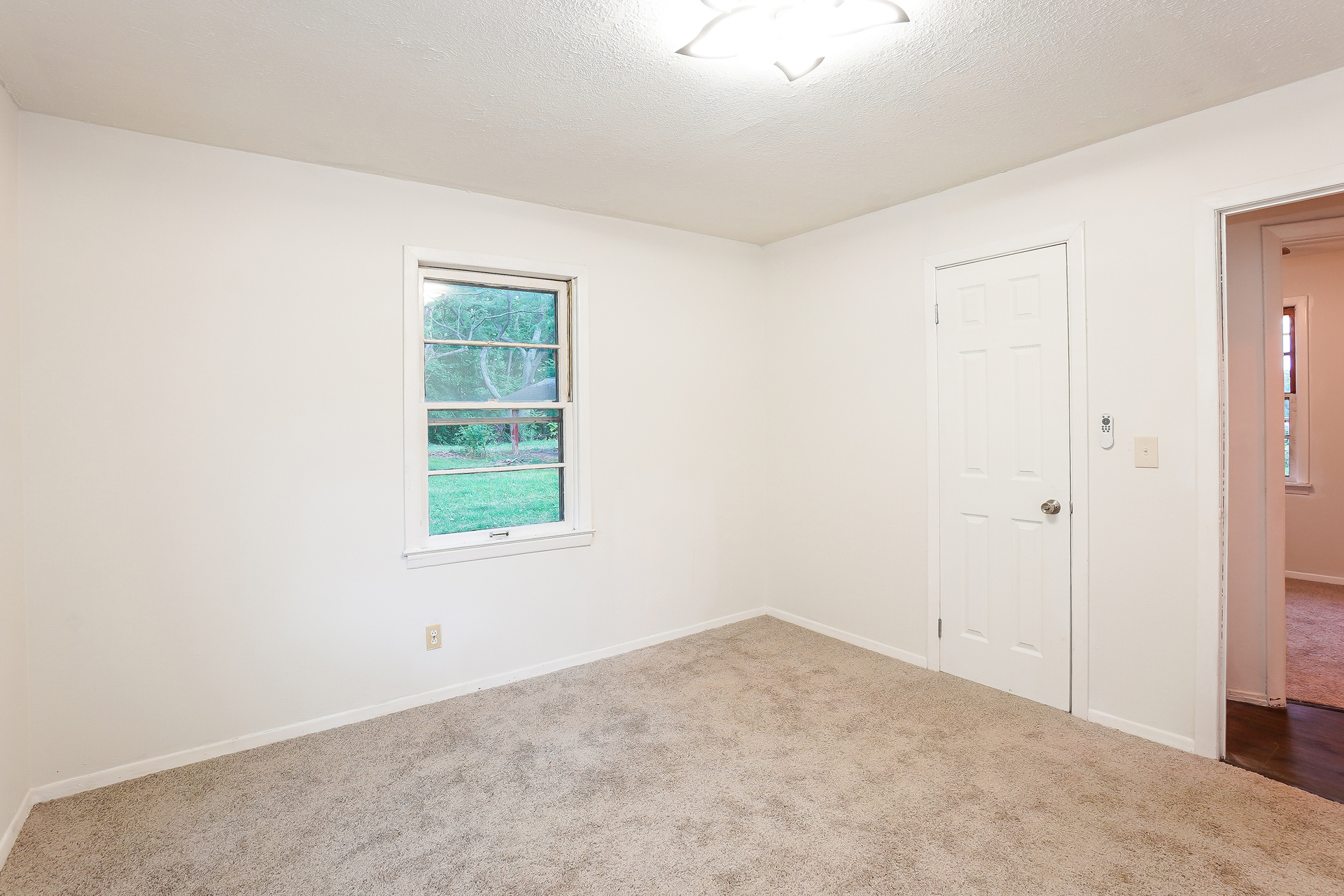 Photo 4 of 20 of 231 Foston Chapel Rd, Hopkinsville, KY