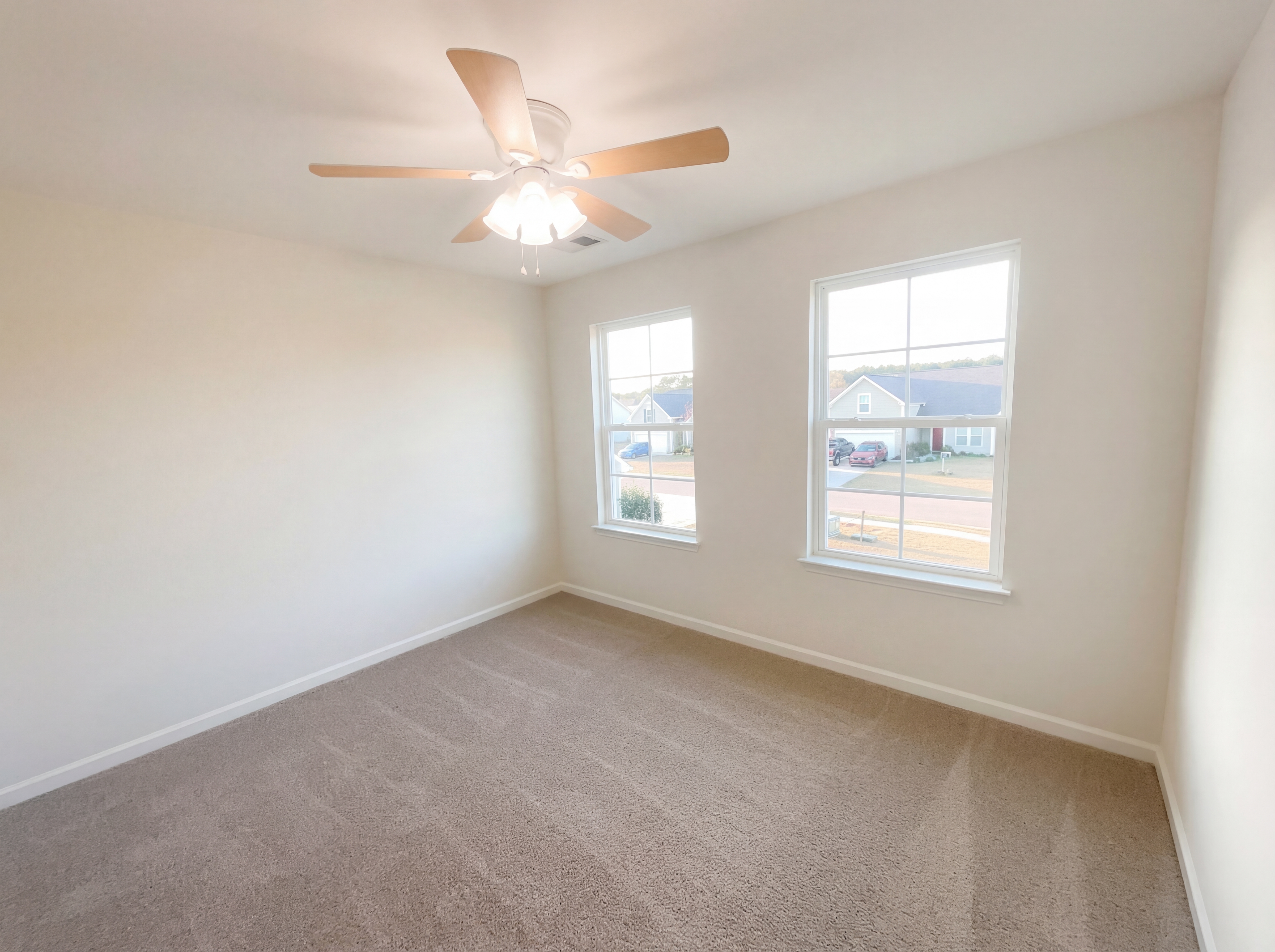 Photo 12 of 21 of 2226 Pimlico Dr, Ridgeville, SC