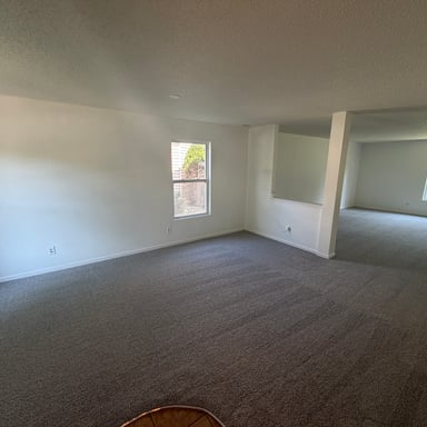Property photo 3 of 15294 Clear St