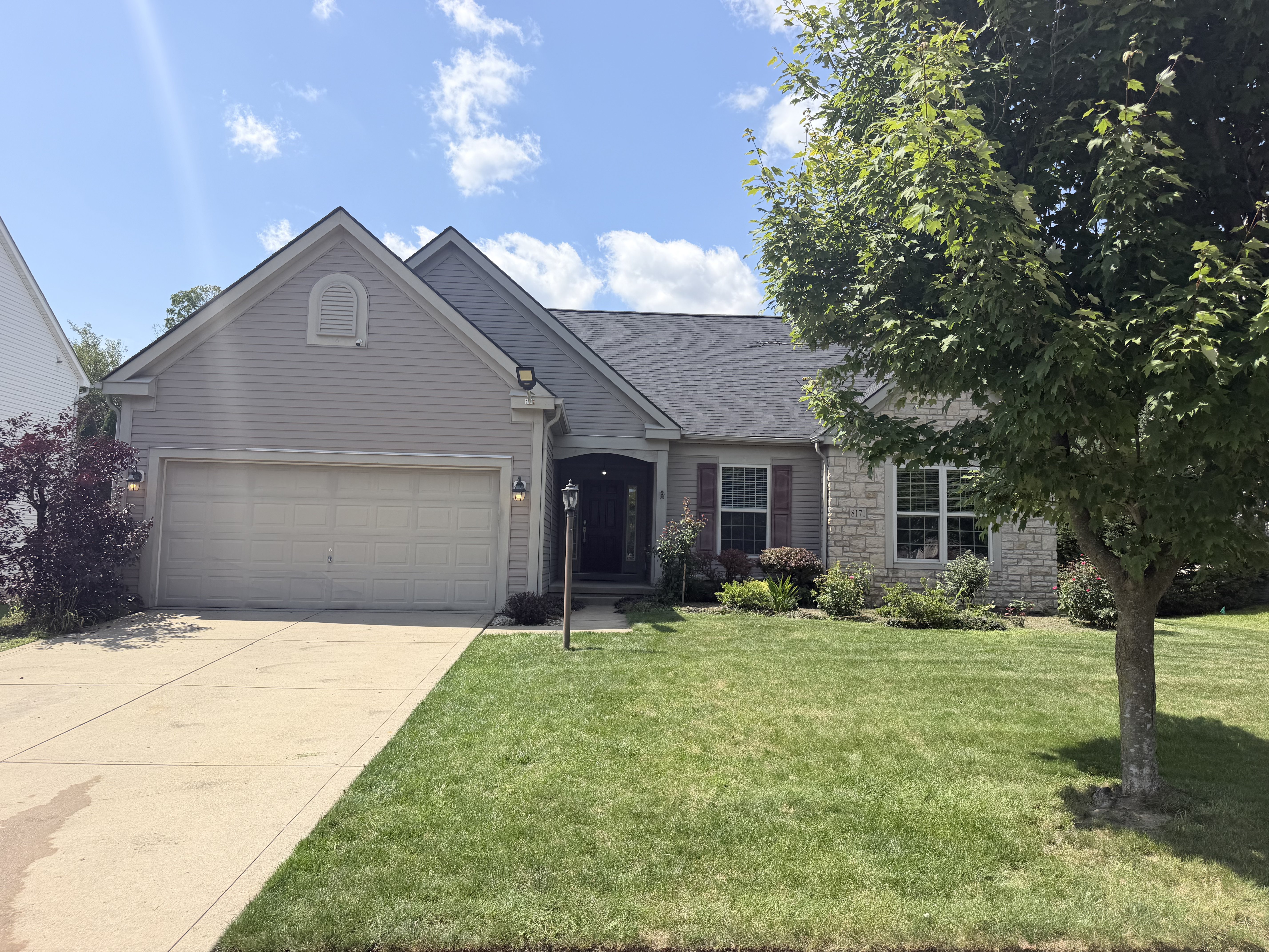Photo 32 of 38 of 8171 Shady Maple Dr, Canal Winchester, OH