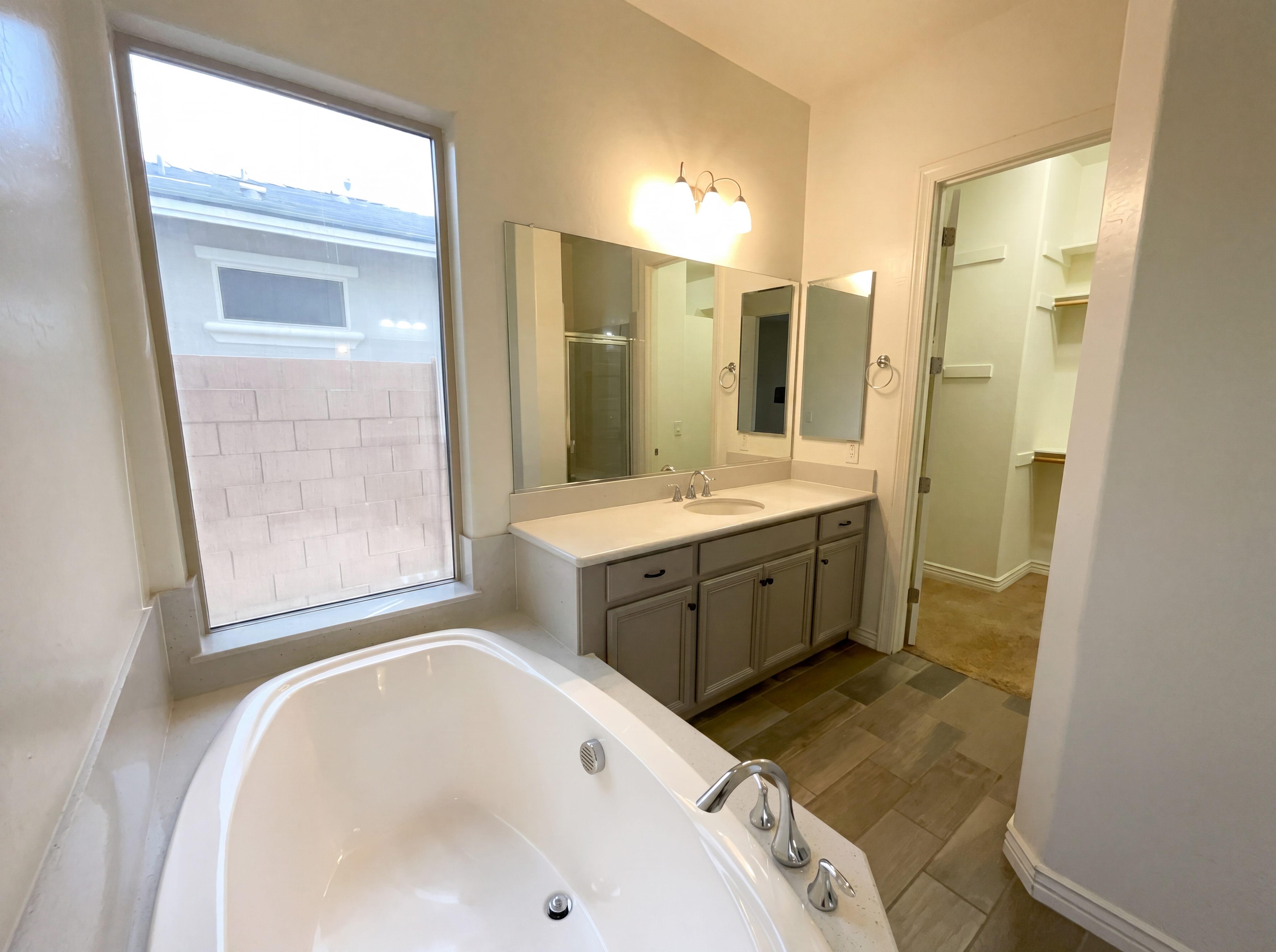 Photo 22 of 29 of 2312 E Susan Dr, Gilbert, AZ