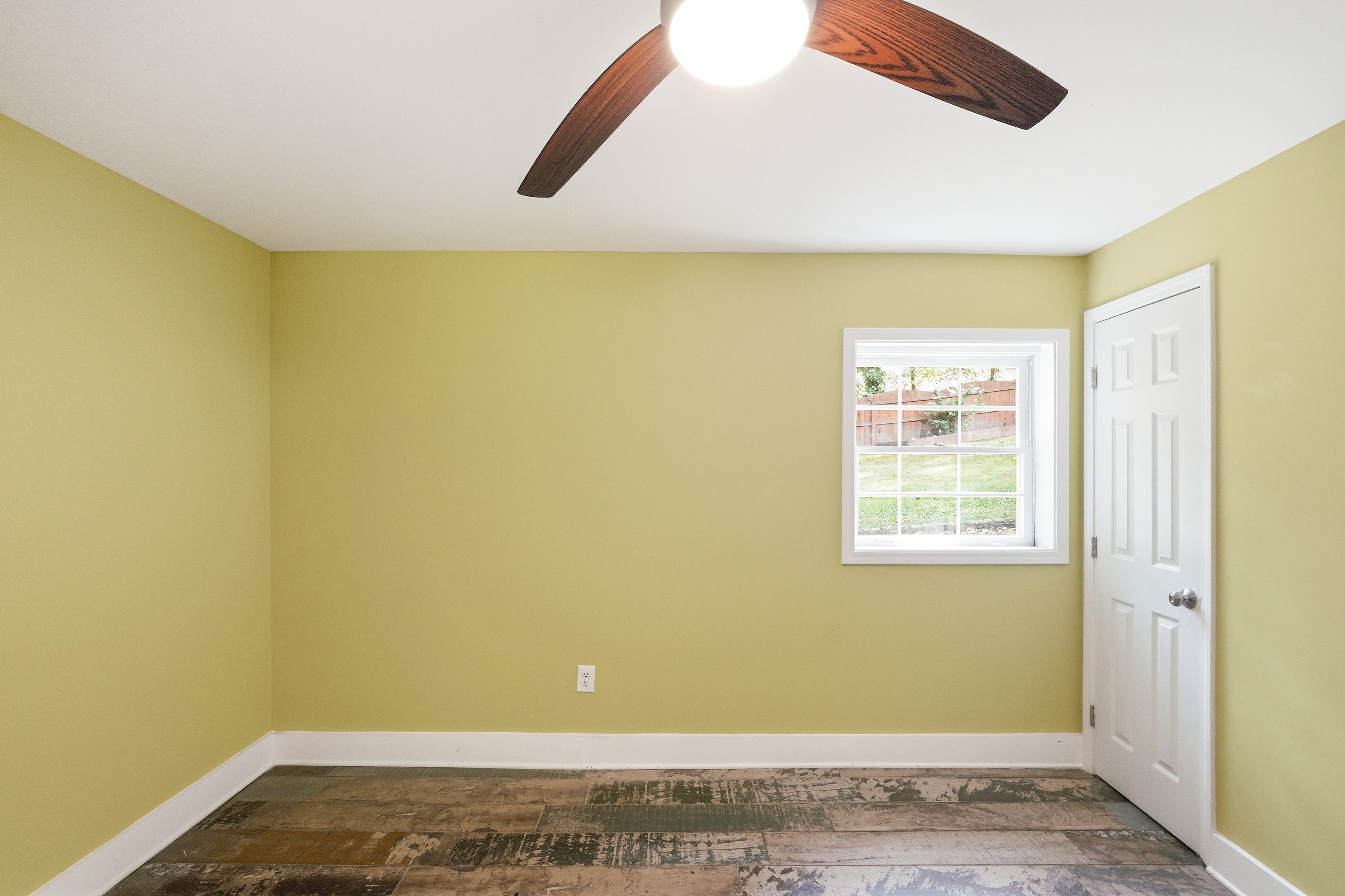 Photo 27 of 35 of 3020 Landrum Dr SW, Atlanta, GA