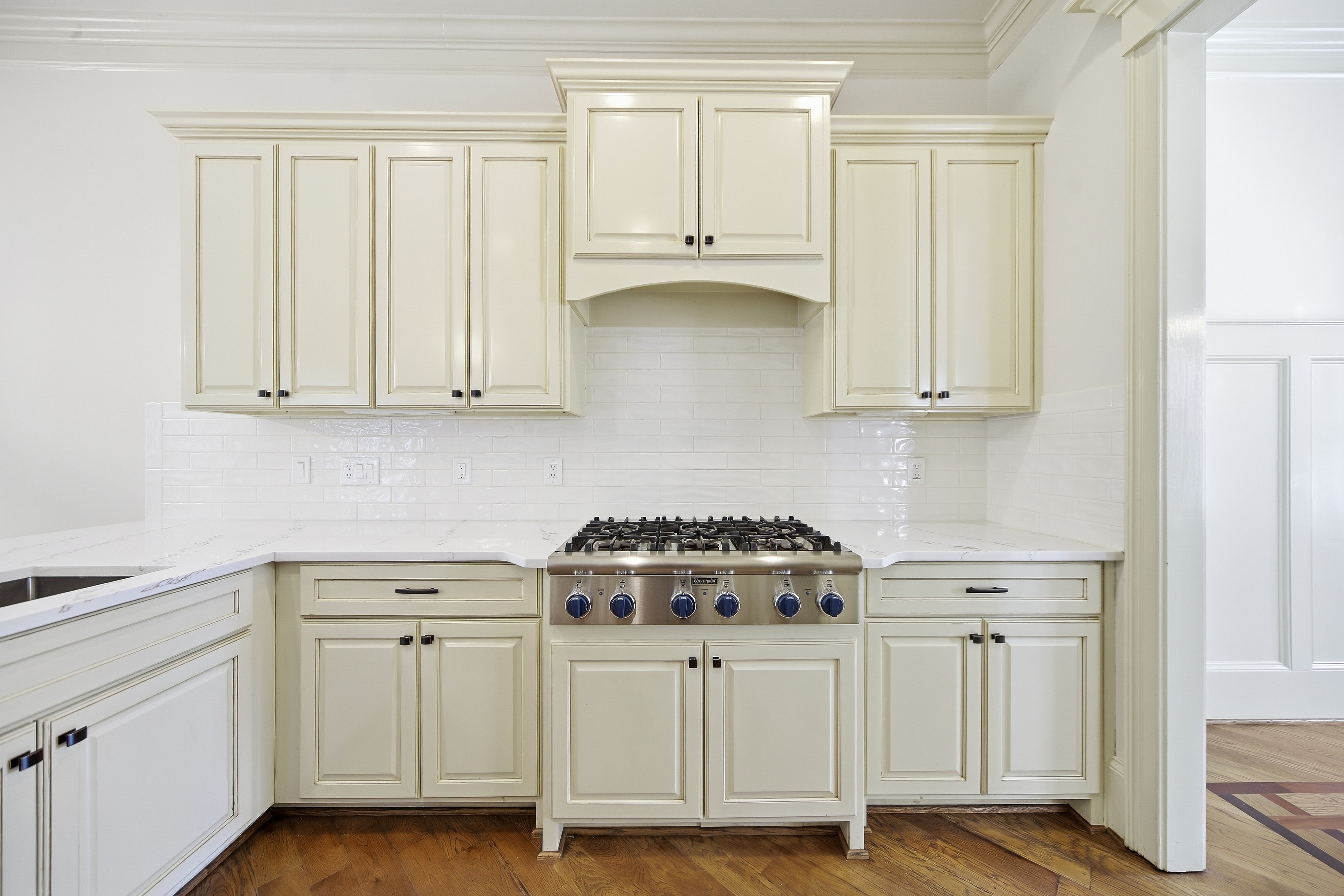 Photo 7 of 52 of 3420 Camellia Ln, Suwanee, GA