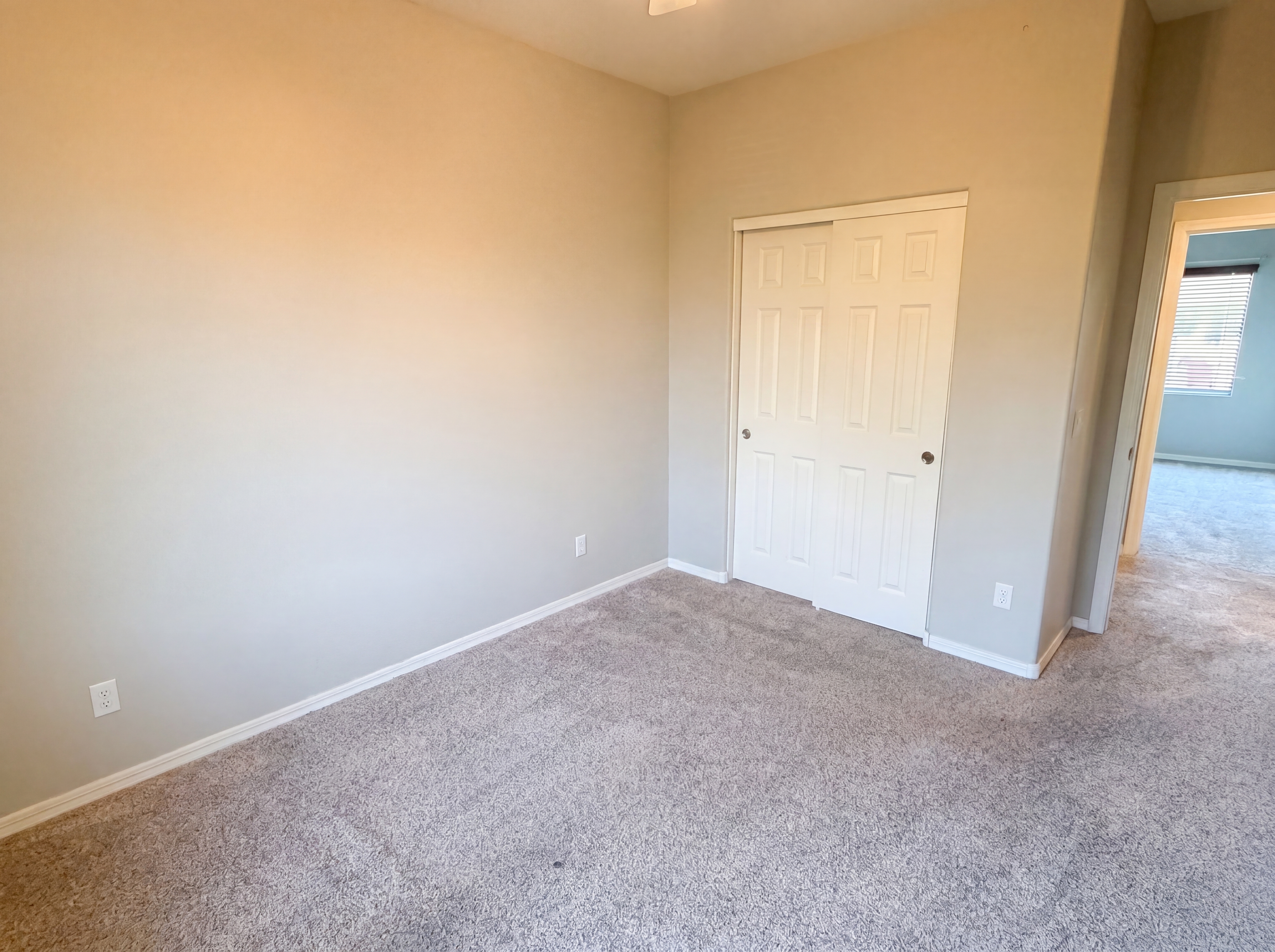 Photo 24 of 49 of 5509 W Rowel Rd, Phoenix, AZ