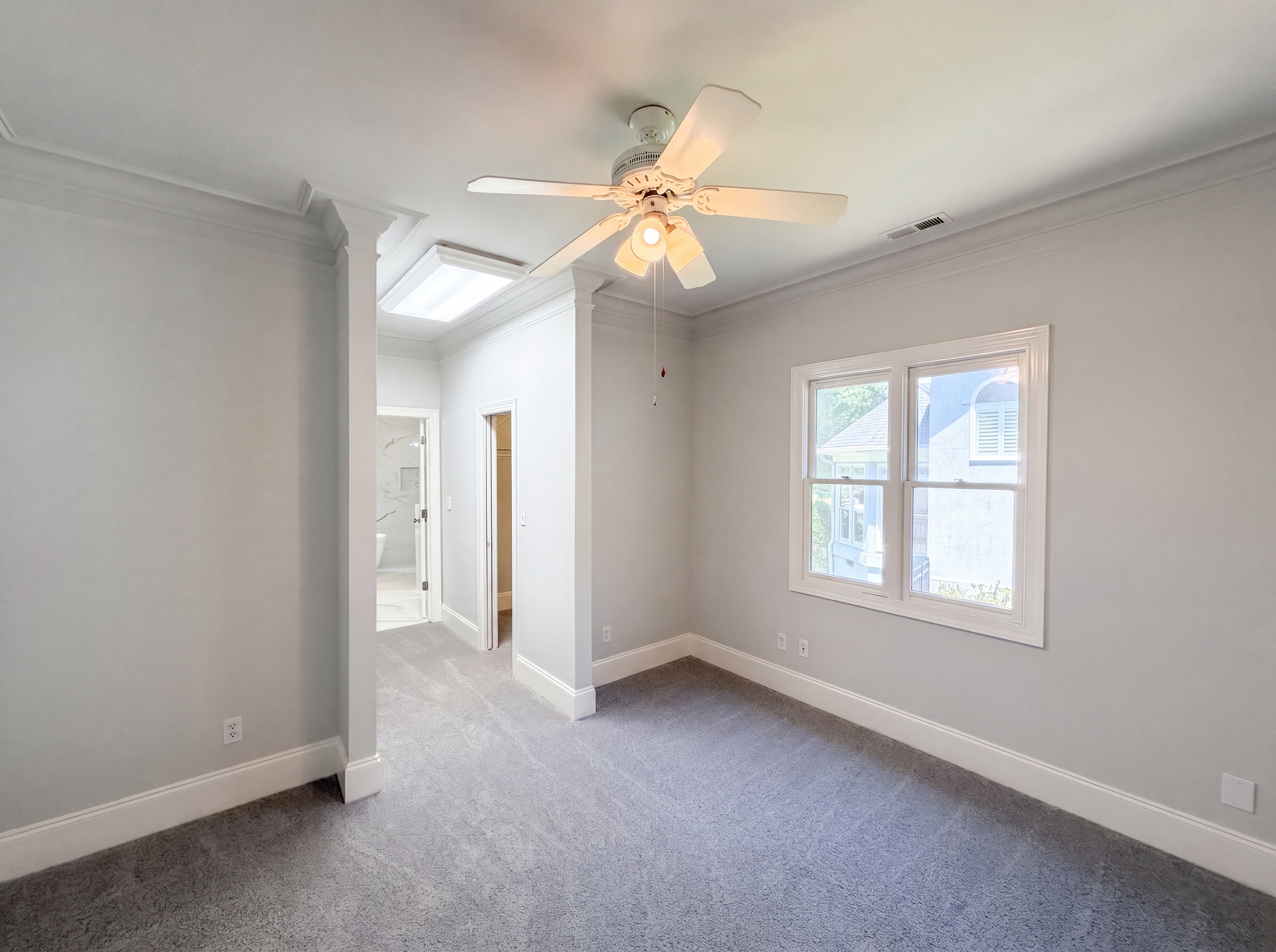 Photo 11 of 24 of 5309 Lancelot Dr, Charlotte, NC