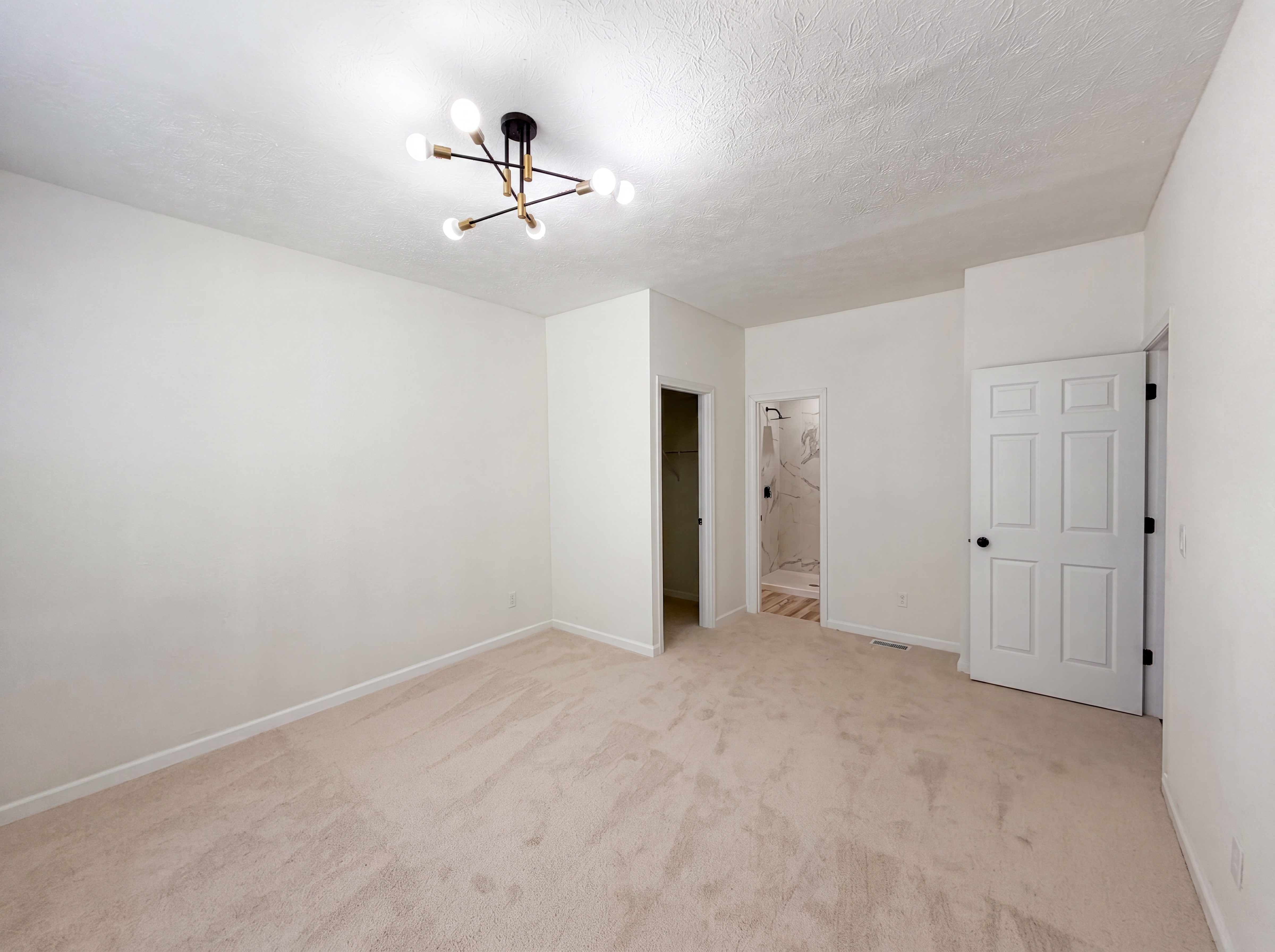 Photo 7 of 20 of 37 N Sherman Dr, Indianapolis, IN