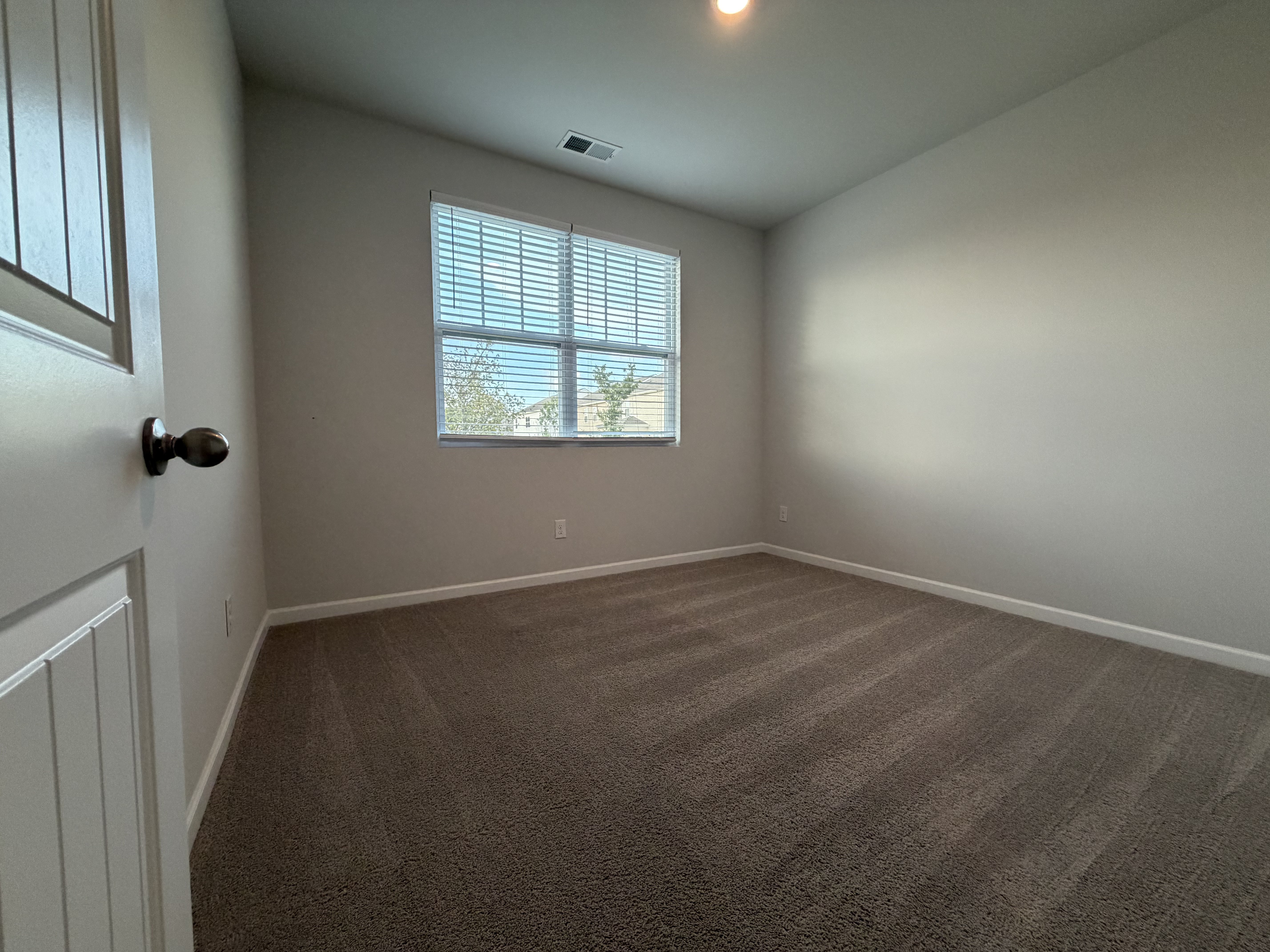 Photo 8 of 16 of 4204 Miranda Pl, Antioch, TN