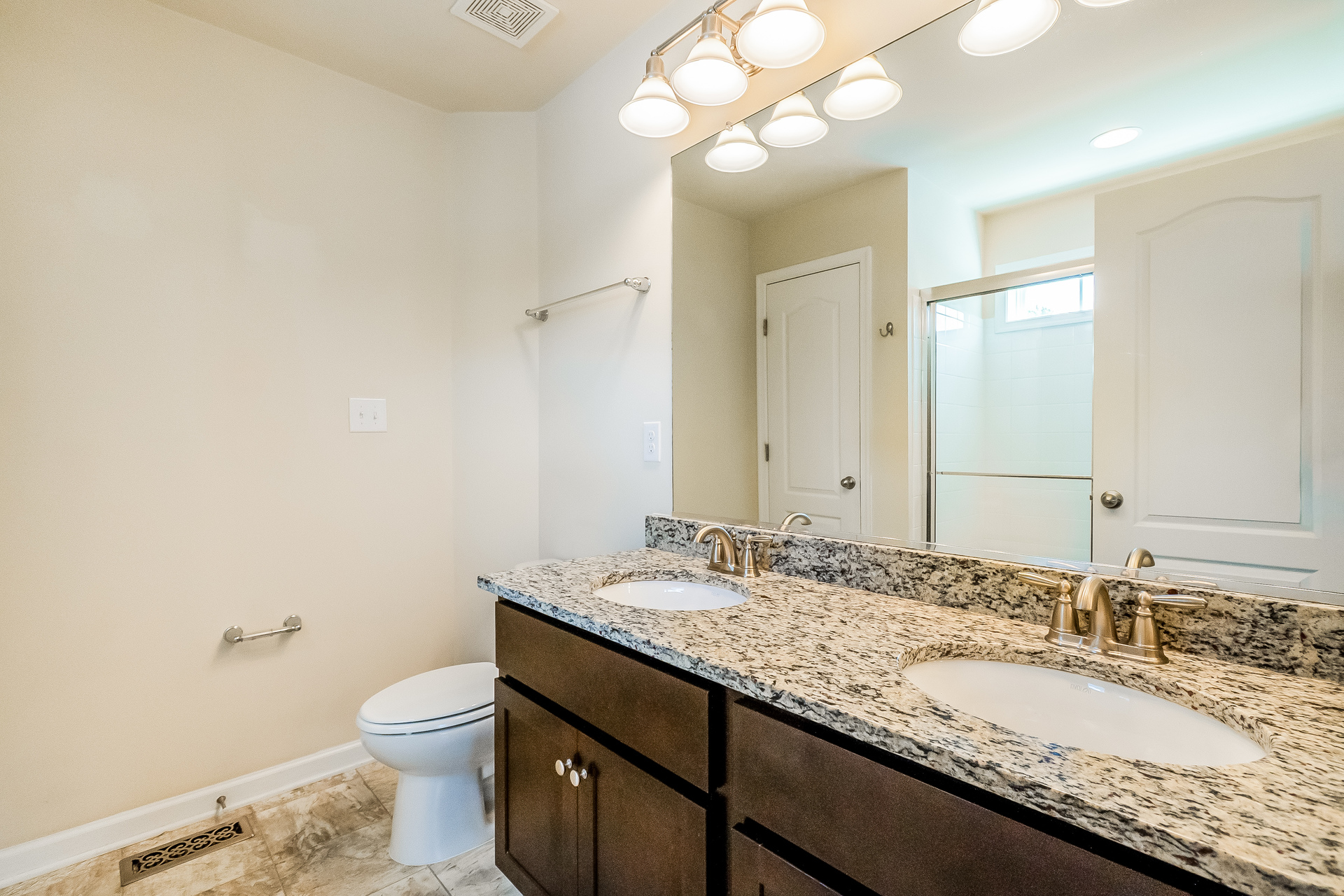 Photo 15 of 23 of 225 Dinwiddie Way, Kearneysville, WV