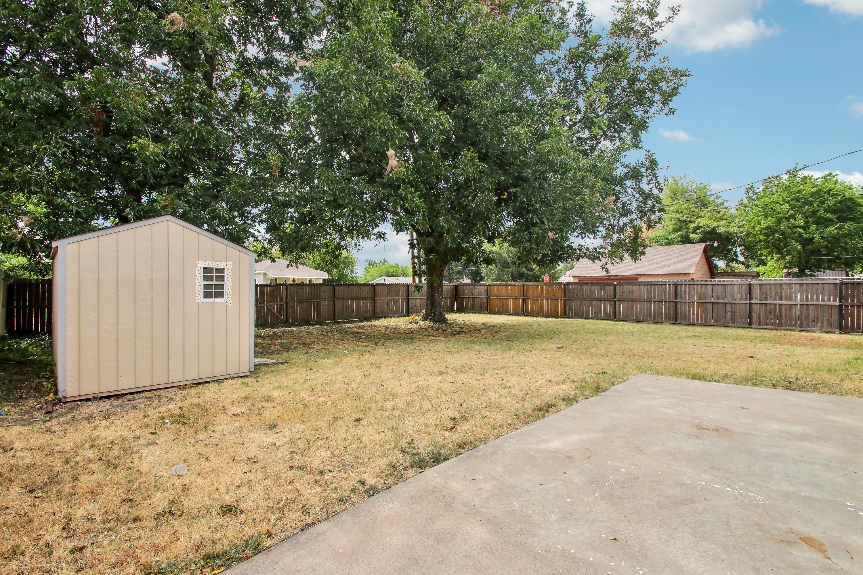 Photo 28 of 38 of 537 S Miles Ave, El Reno, OK