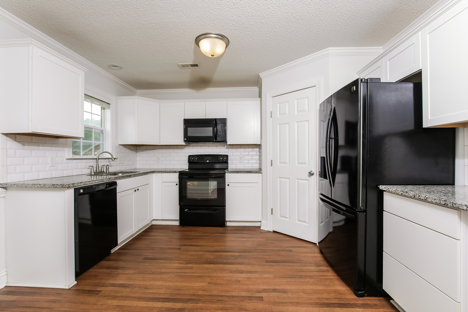 Photo 2 of 21 of 3715 Highland Dr, Ayden, NC