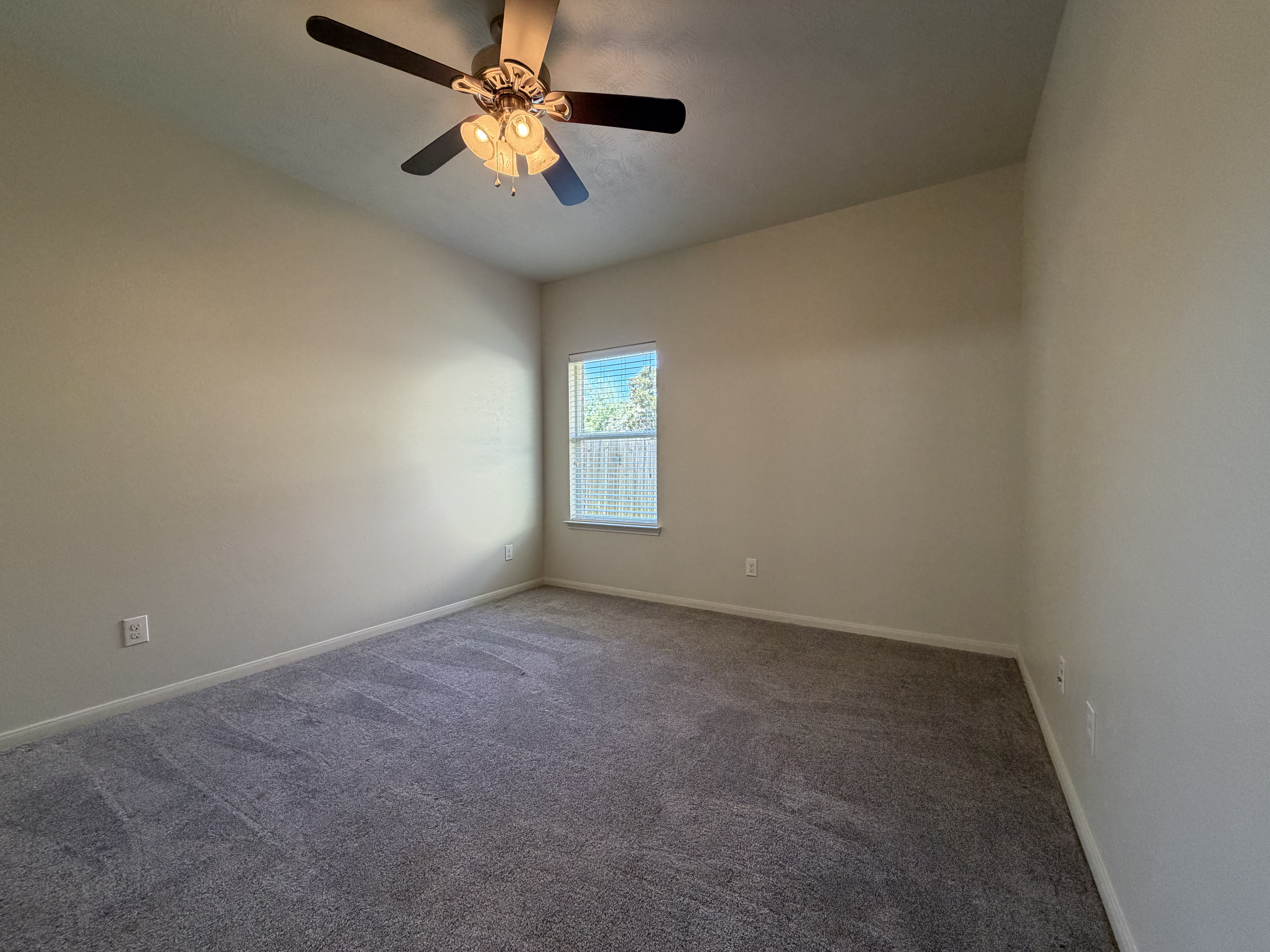 Photo 13 of 21 of 11327 Grass Lake Ln, Richmond, TX