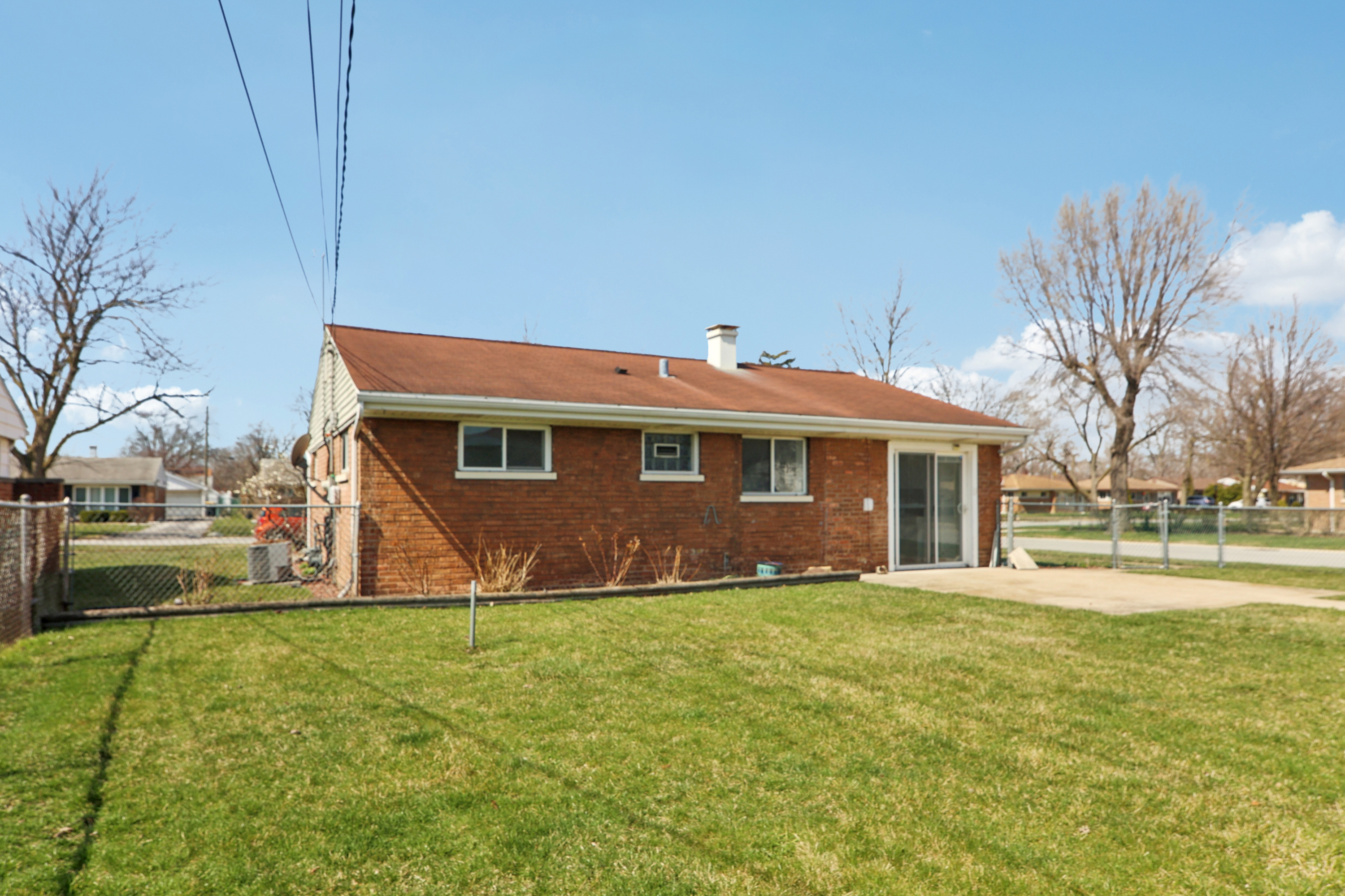 Photo 28 of 30 of 17303 Greenbay Ave, Lansing, IL
