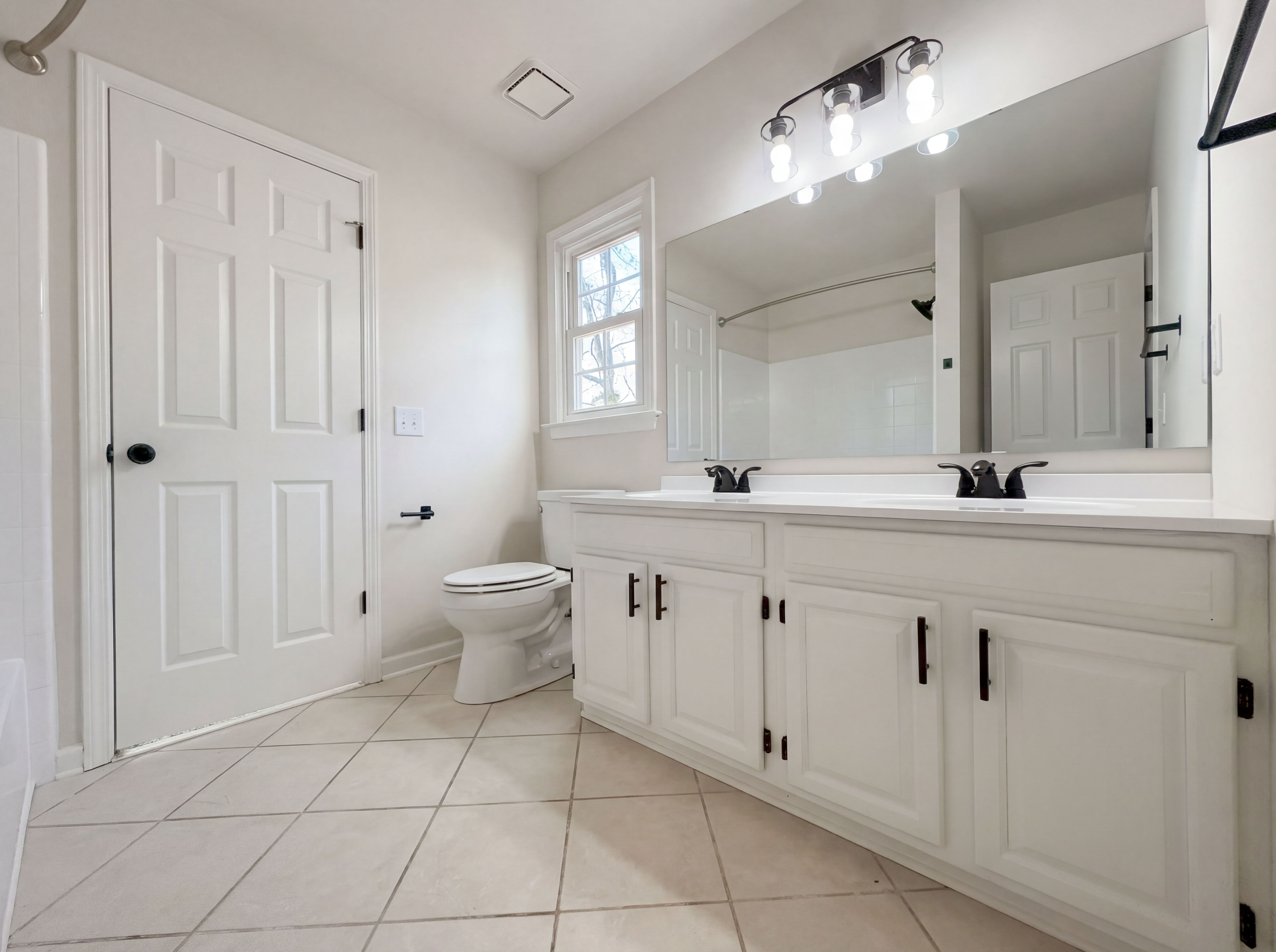 Photo 15 of 21 of 8141 Long Nook Ln, Charlotte, NC