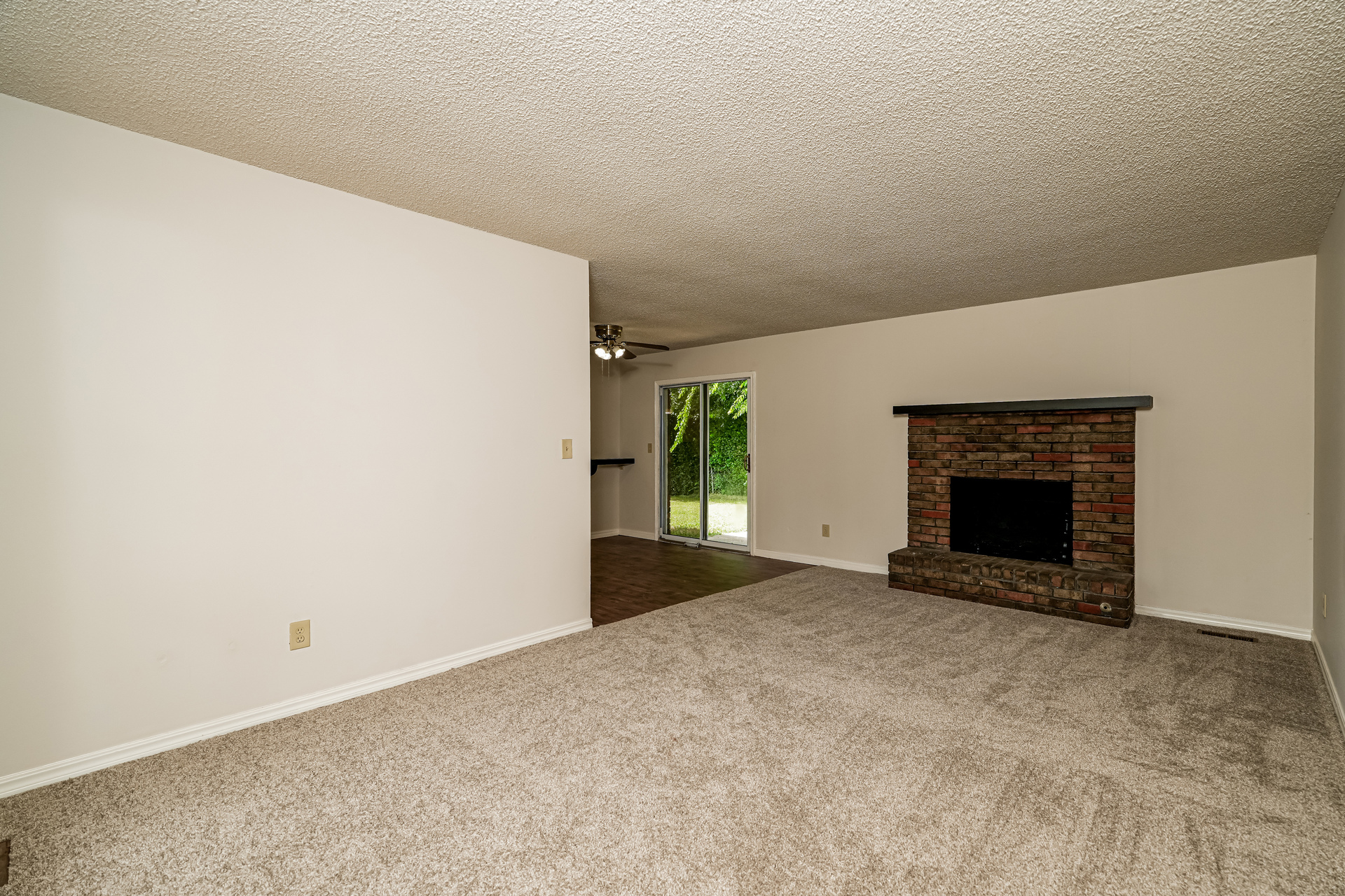 Photo 3 of 21 of 2701 S 115th East Pl, Tulsa, OK