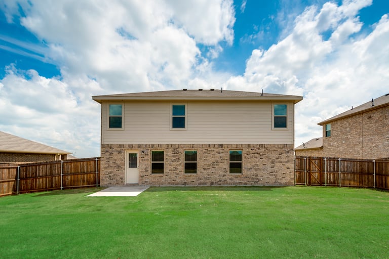 Photo 5 of 26 - 1409 N Houston St, Royse City, TX 75189