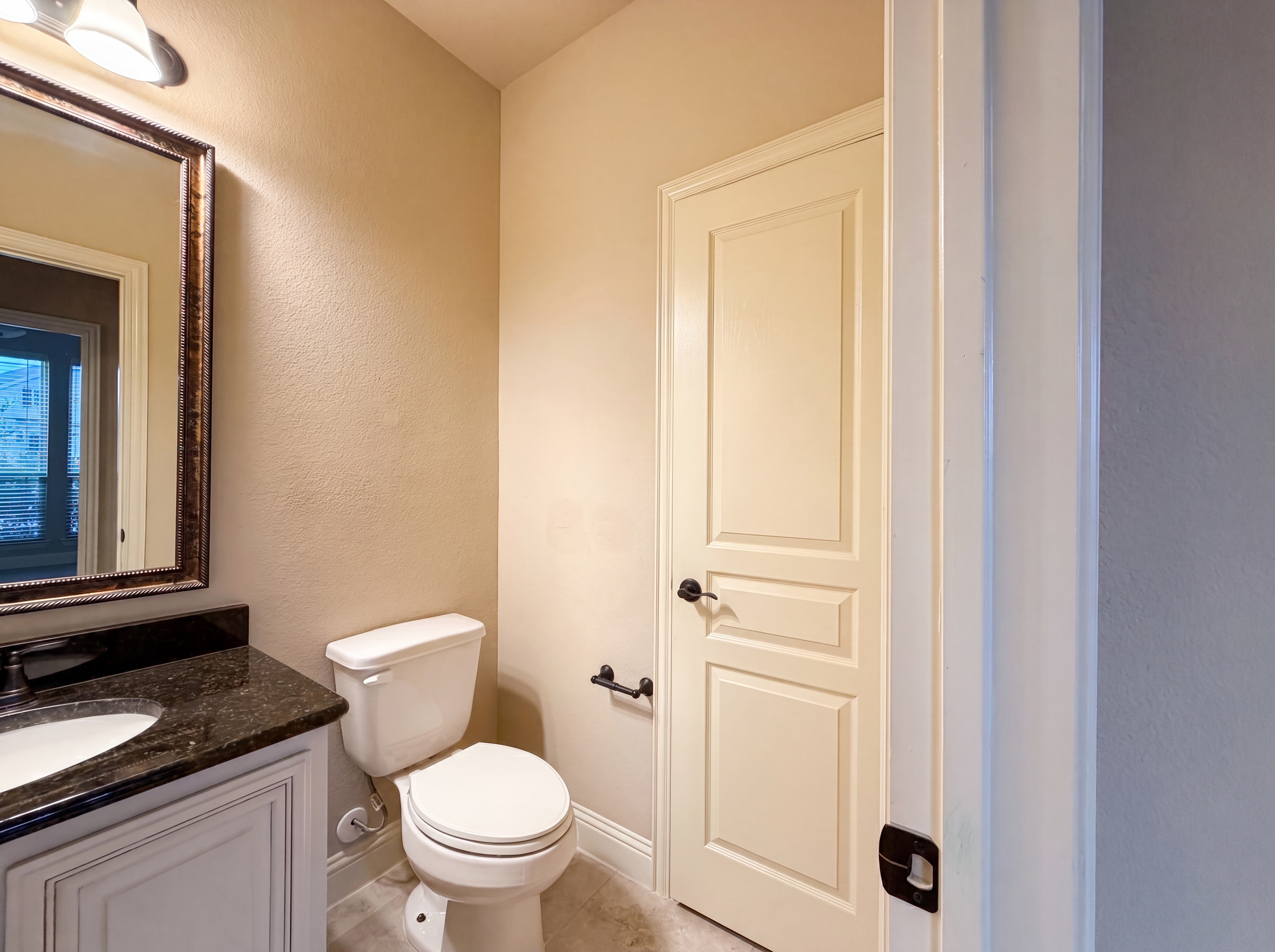 Photo 18 of 34 of 725 Lyndhurst Dr, Anna, TX