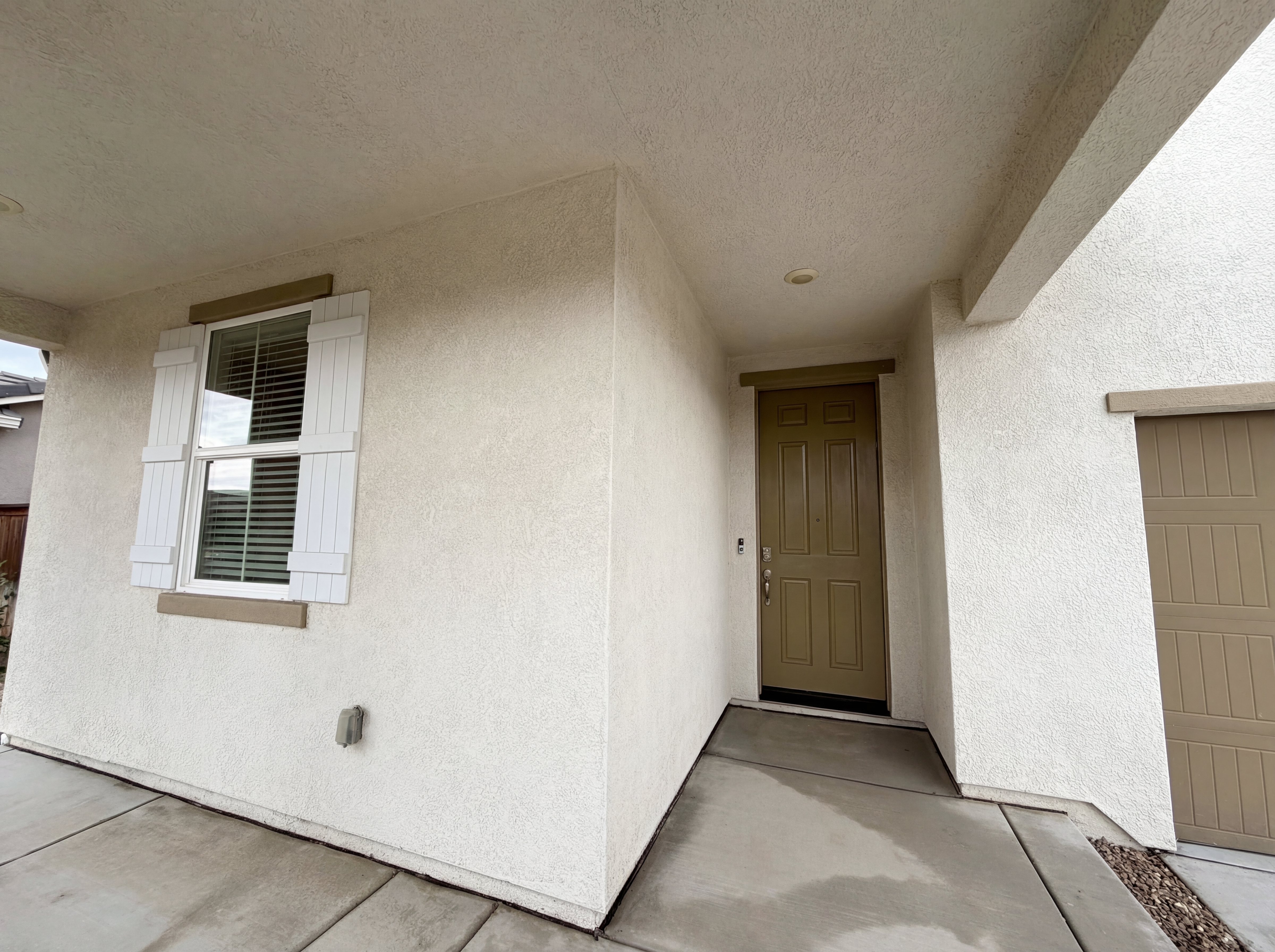 Photo 7 of 31 of 15385 Trolley St, Lathrop, CA