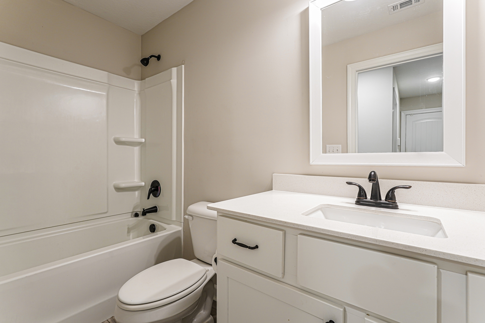 Photo 17 of 21 of 875 Lynbrook Ct, North Augusta, SC