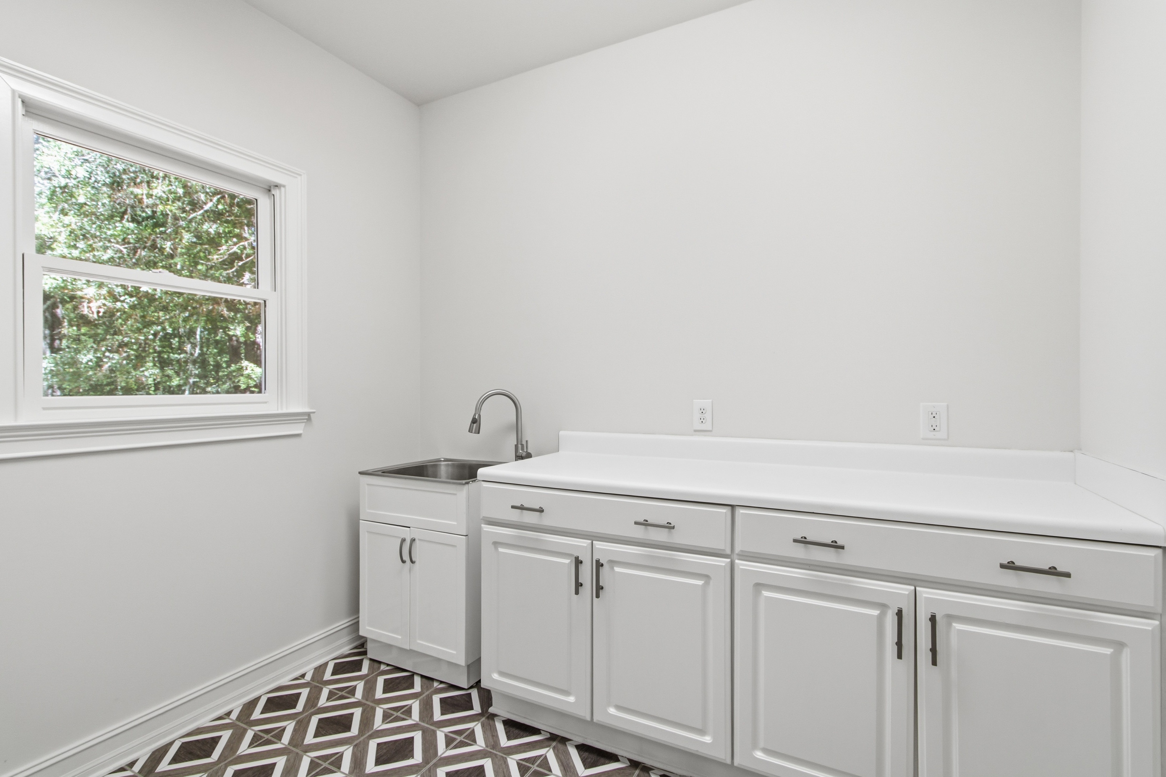 Photo 47 of 65 of 2960 Vail Valley Ct, Snellville, GA