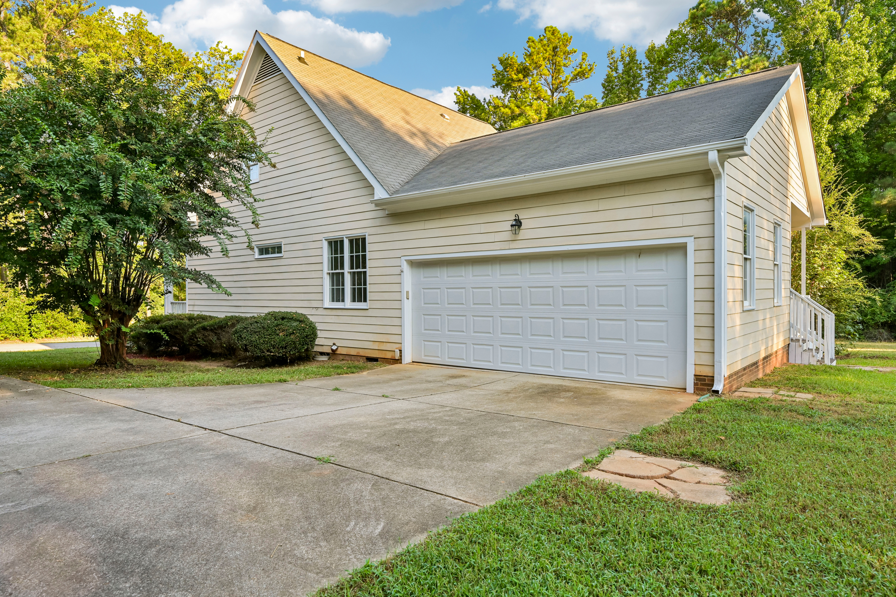 Photo 23 of 25 of 9701 Chris Dr, Raleigh, NC