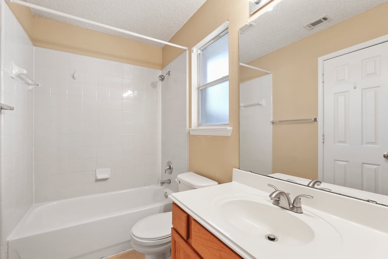 Photo 16 of 26 - 5028 San Jacinto Dr, Haltom City, TX 76137