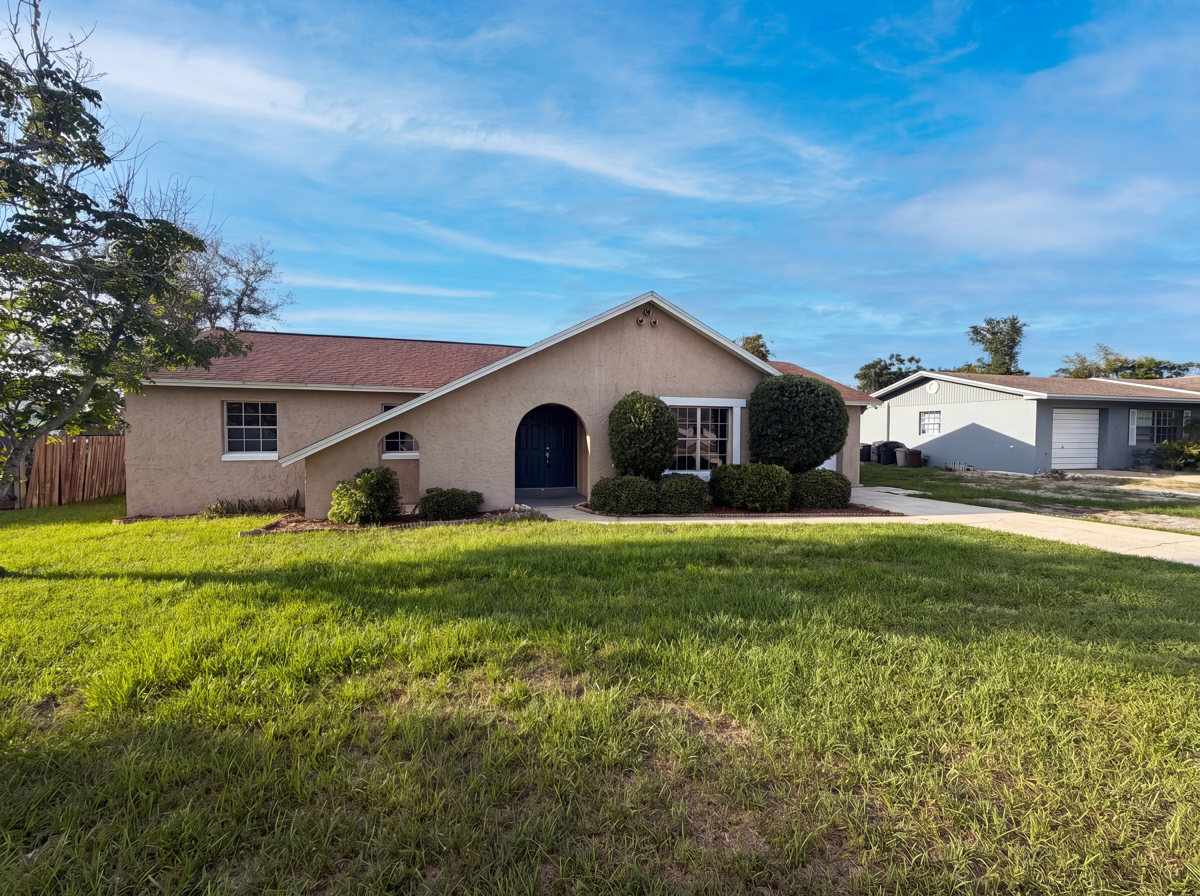 Photo 19 of 22 of 880 Fruitland Dr, Deltona, FL