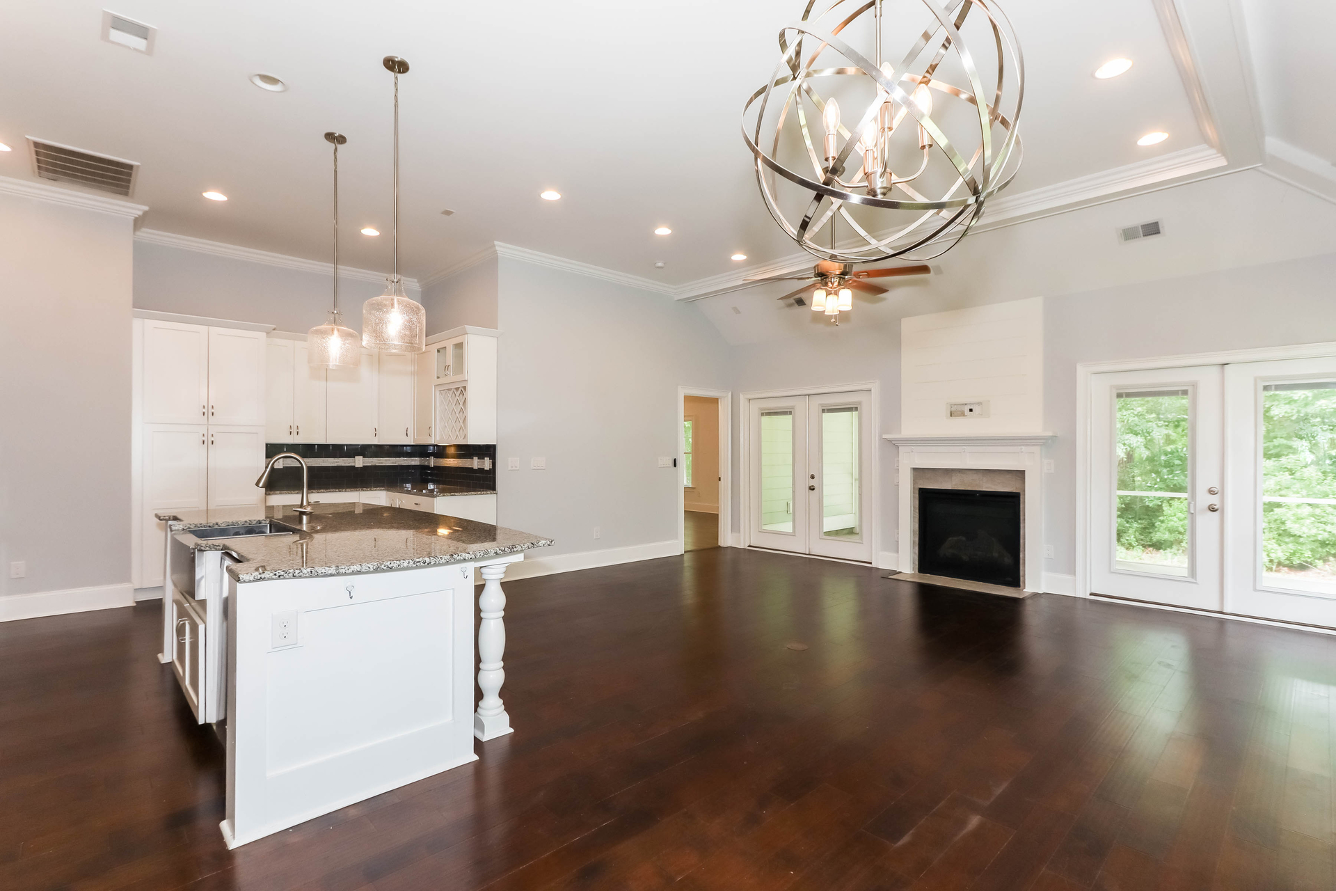 Photo 3 of 22 of 3085 Moss Bridge Ln, Myrtle Beach, SC