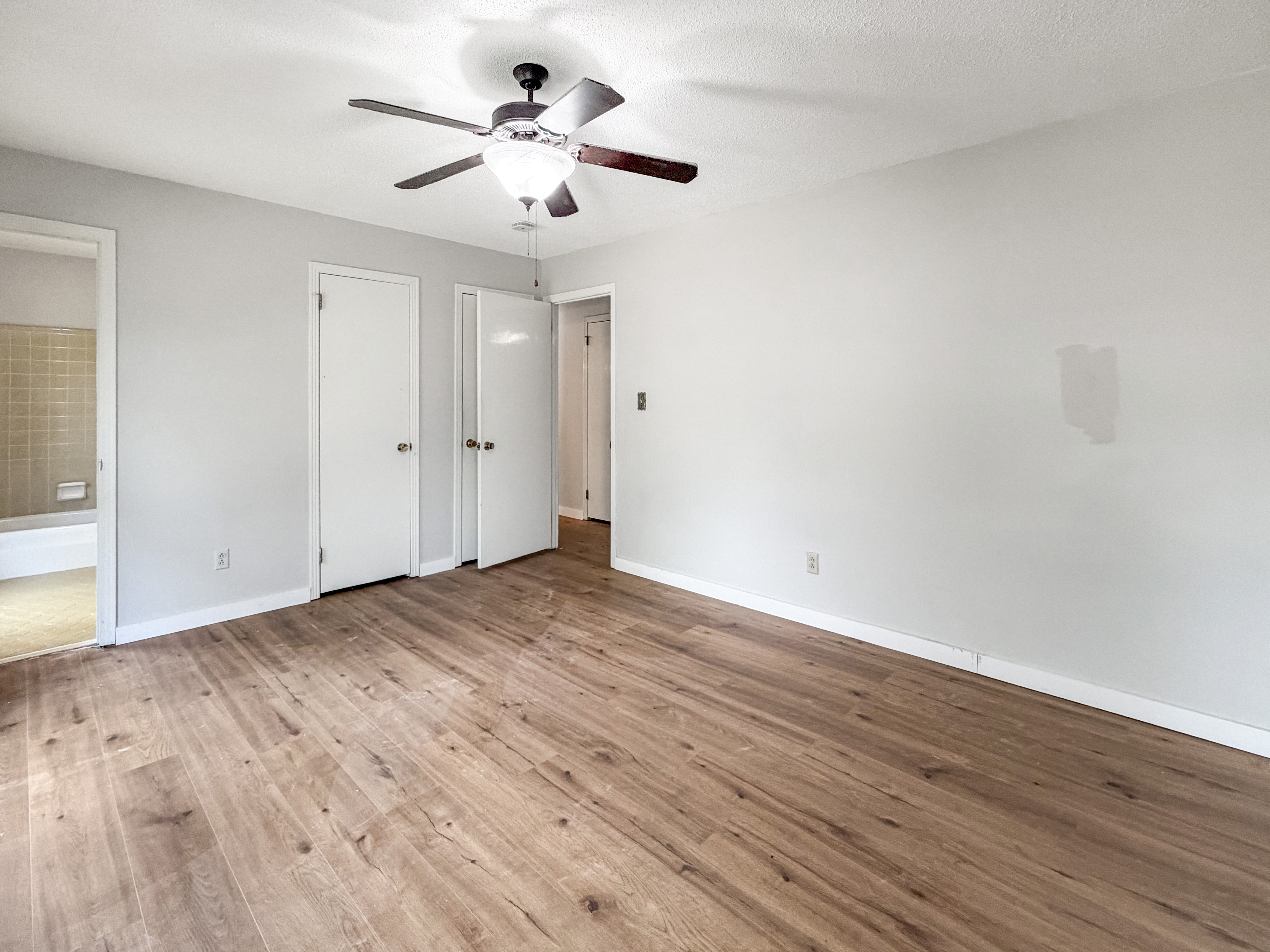 Photo 10 of 24 of 3495 Flintshire Dr, Hoover, AL