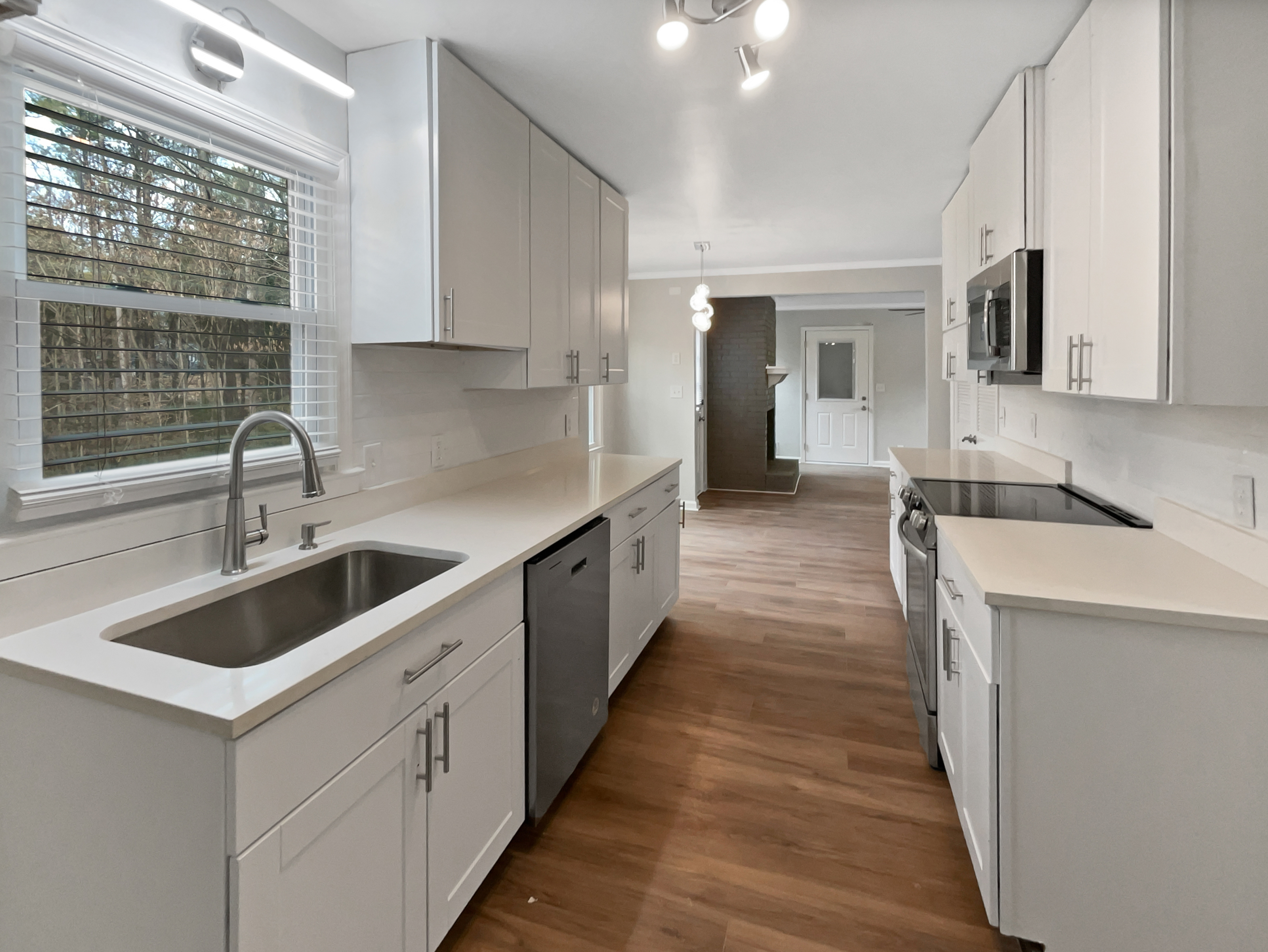 Photo 19 of 37 of 6390 E Stubbs Rd, Atlanta, GA