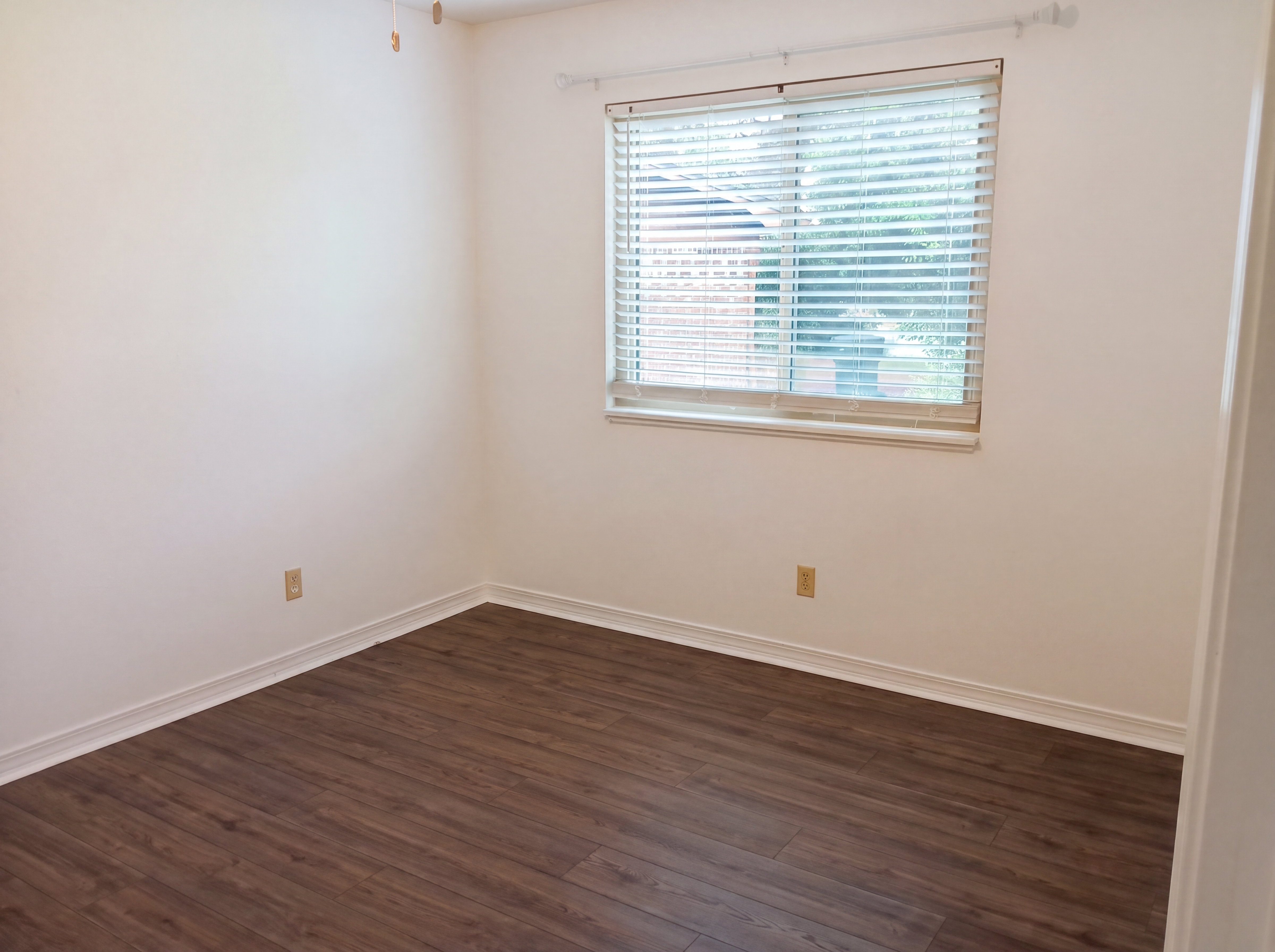 Photo 11 of 22 of 7889 Bay Meadows Dr, Pensacola, FL