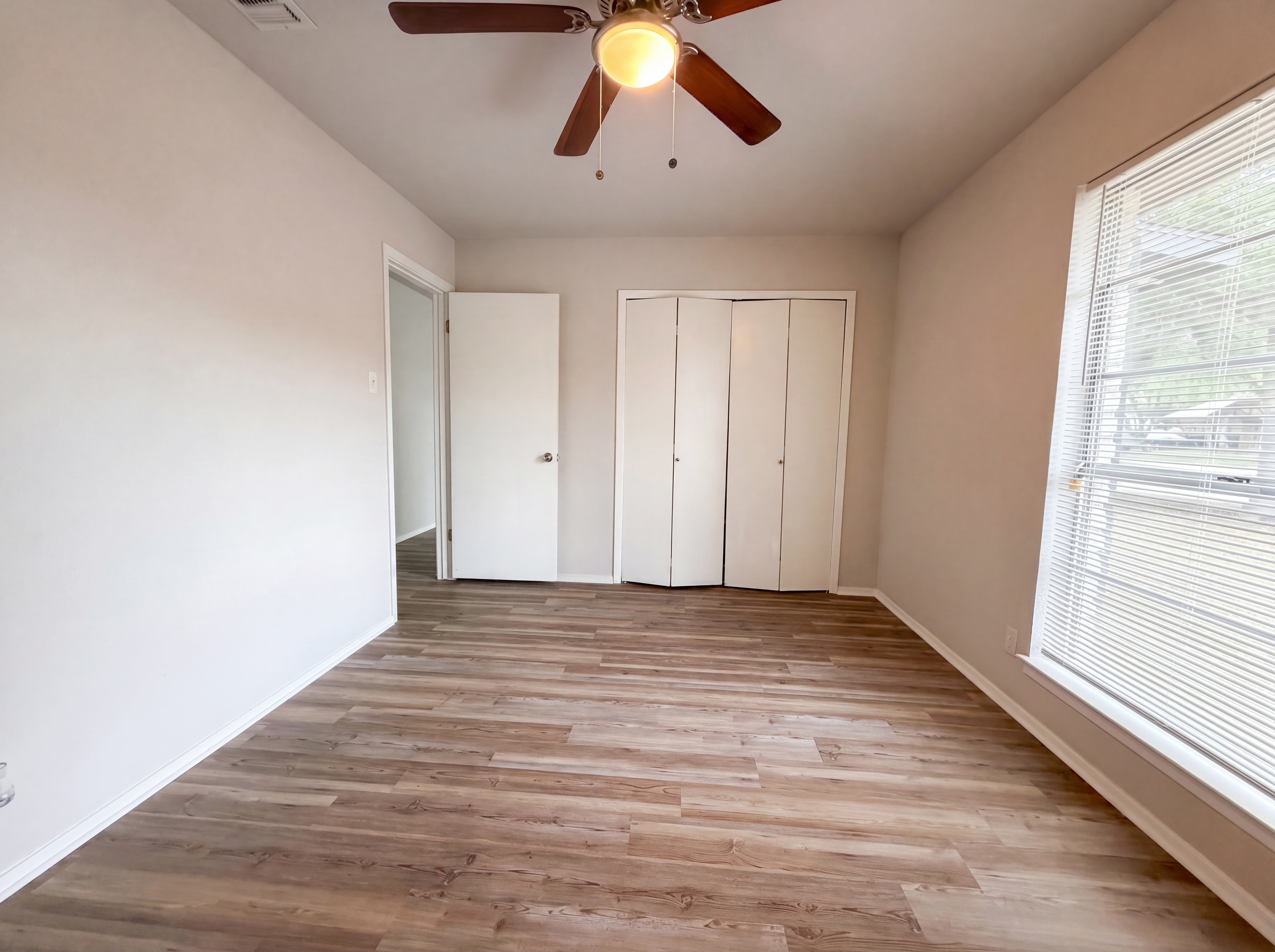 Photo 10 of 17 of 208 Forest Way, Schertz, TX