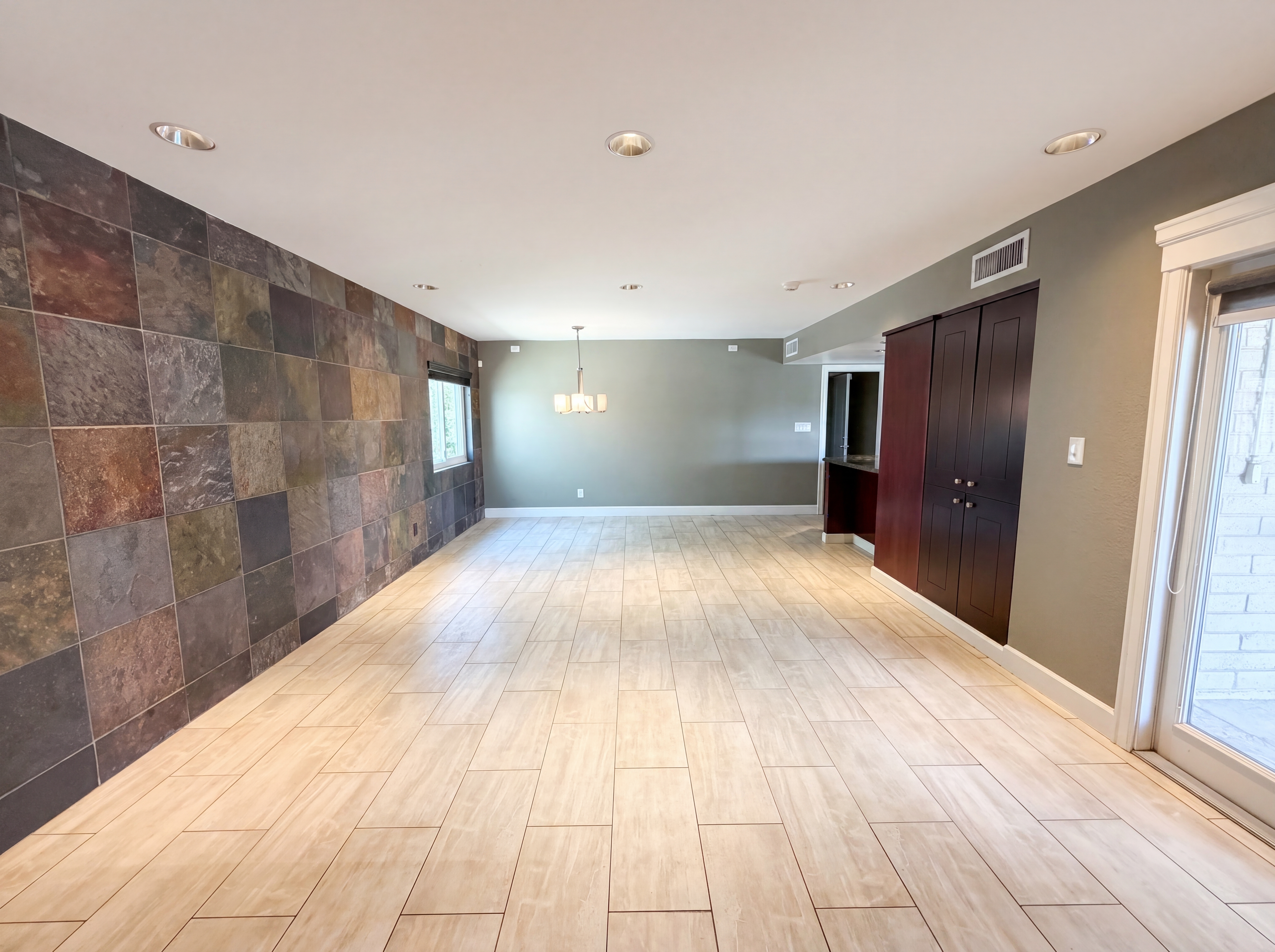 Photo 9 of 34 of 2244 E Nicolet Ave, Phoenix, AZ
