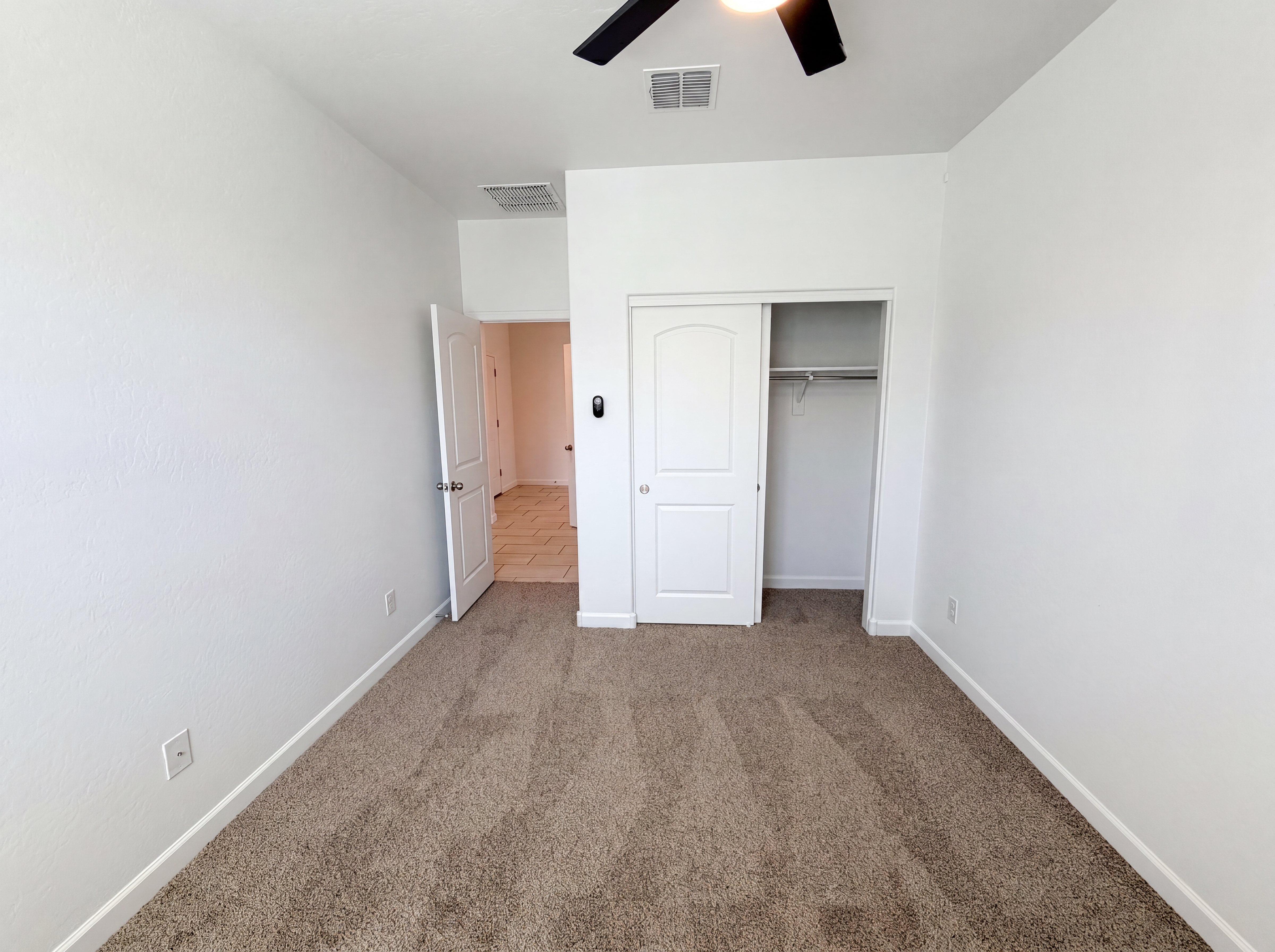 Photo 11 of 38 of 30568 W Clarendon Ave, Buckeye, AZ
