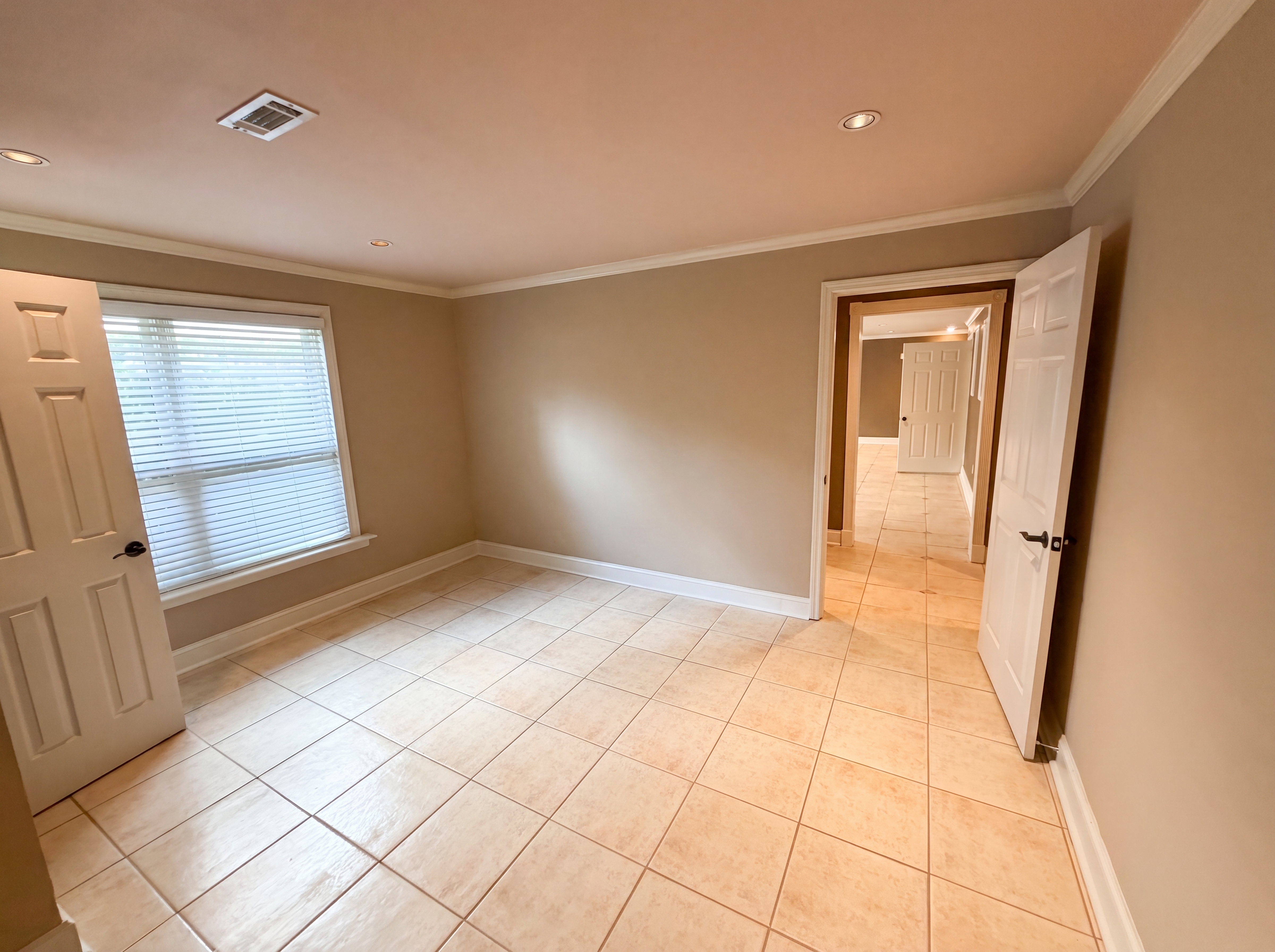 Photo 37 of 71 of 3250 Camellia Ln, Suwanee, GA